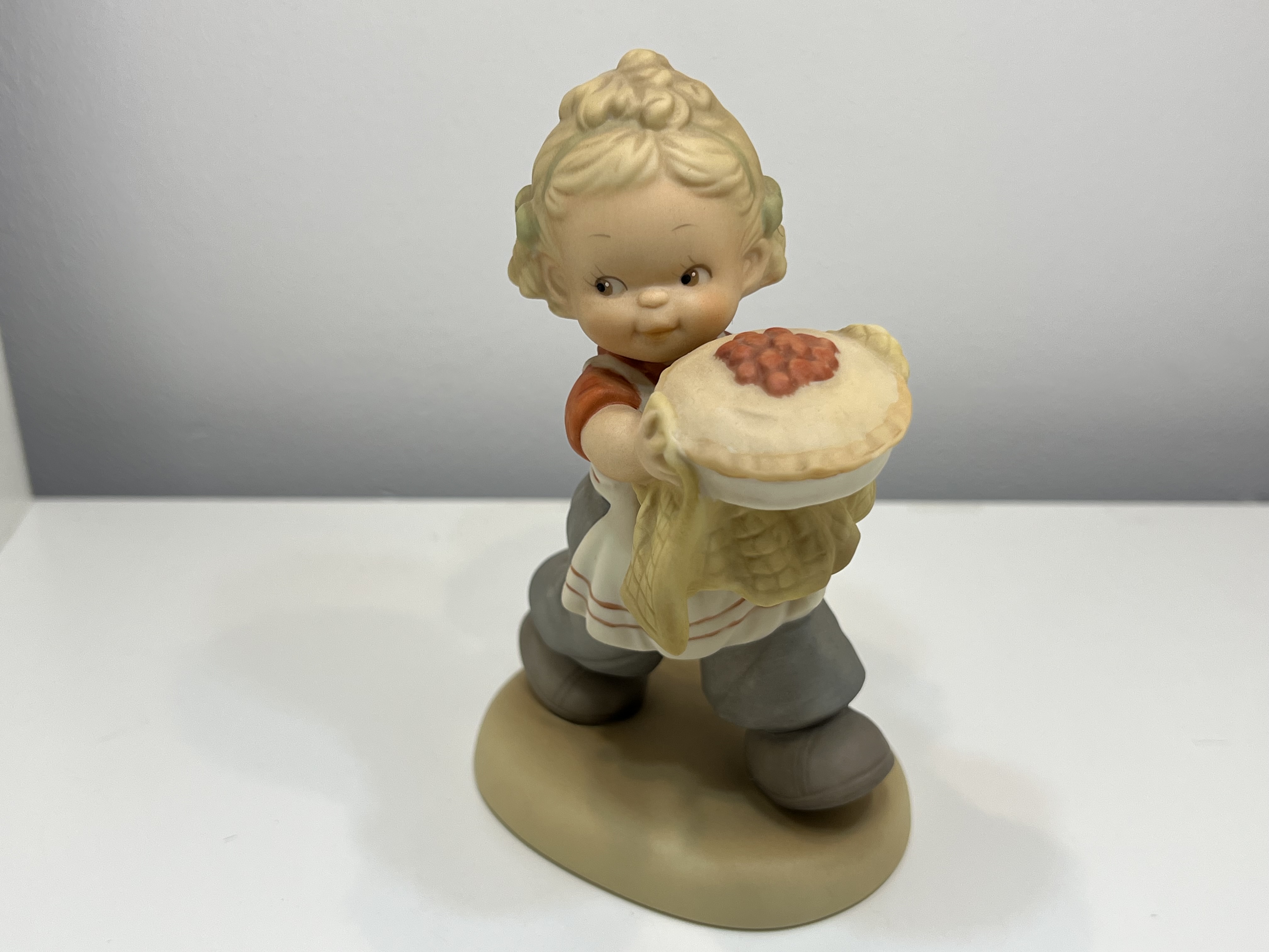 Memories of Yesterday Figur 13 cm. 1 Wahl - Top Zustand