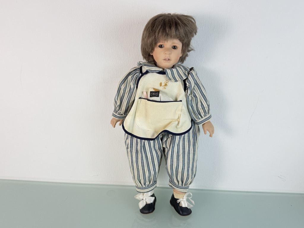 Künstlerpuppe Ruth Treffeisen Vinyl Puppe 52 cm. Top Zustand  