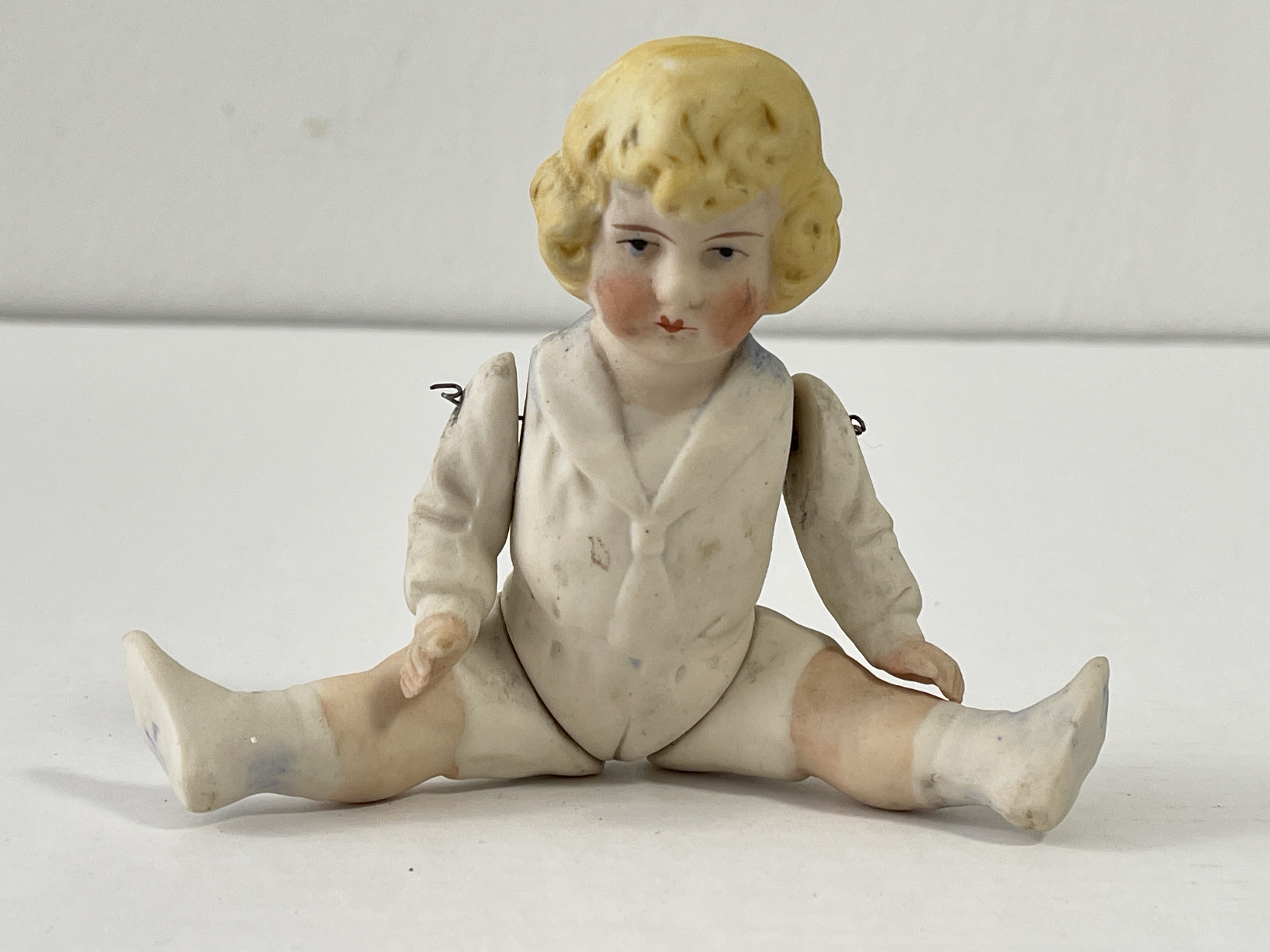 Alte Künstler Porzellanpuppe Puppe 14 cm Zustand siehe Fotos  