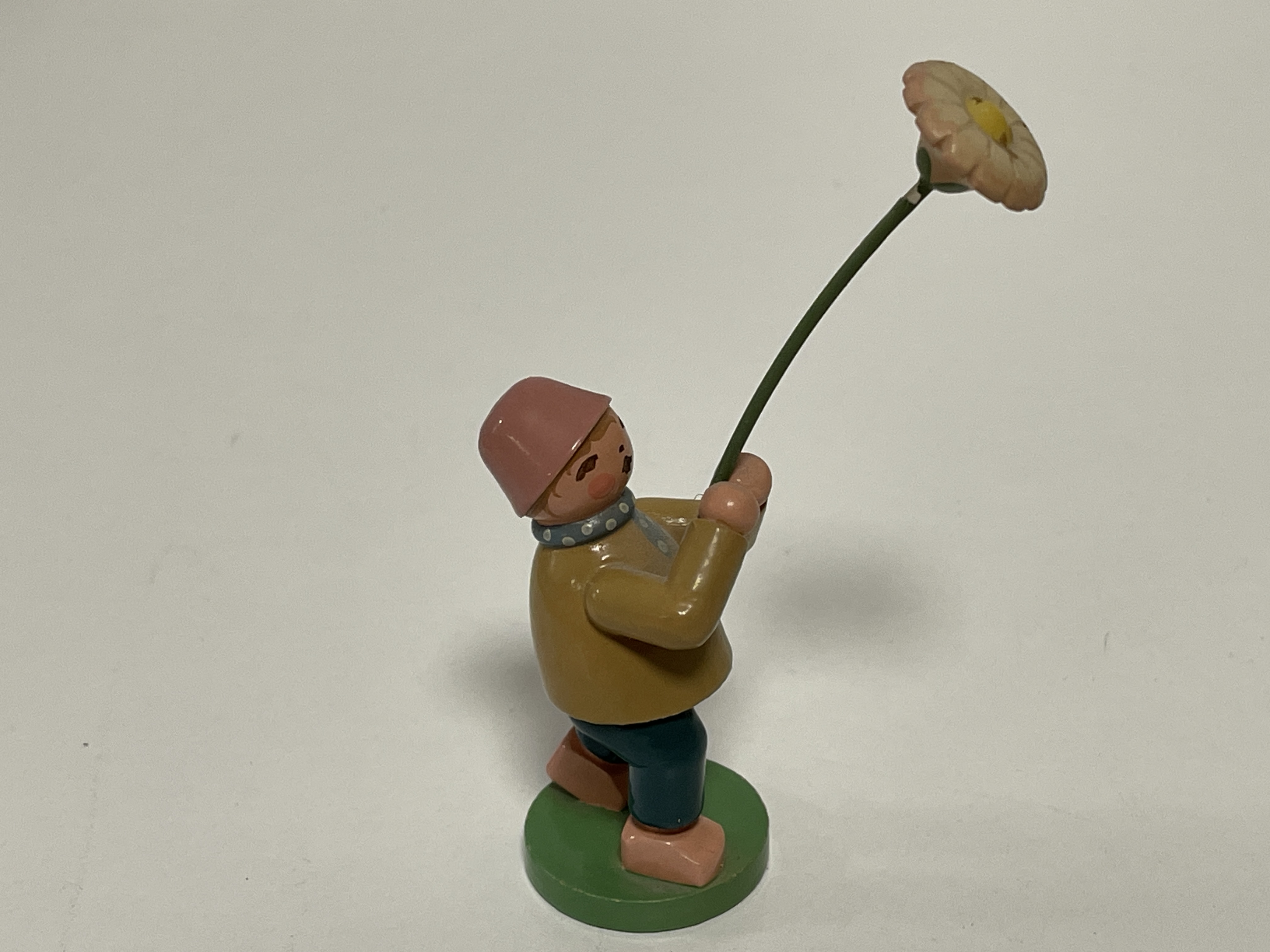Erzgebirge Figur Blumenkind 11 cm. Zustand siehe Fotos