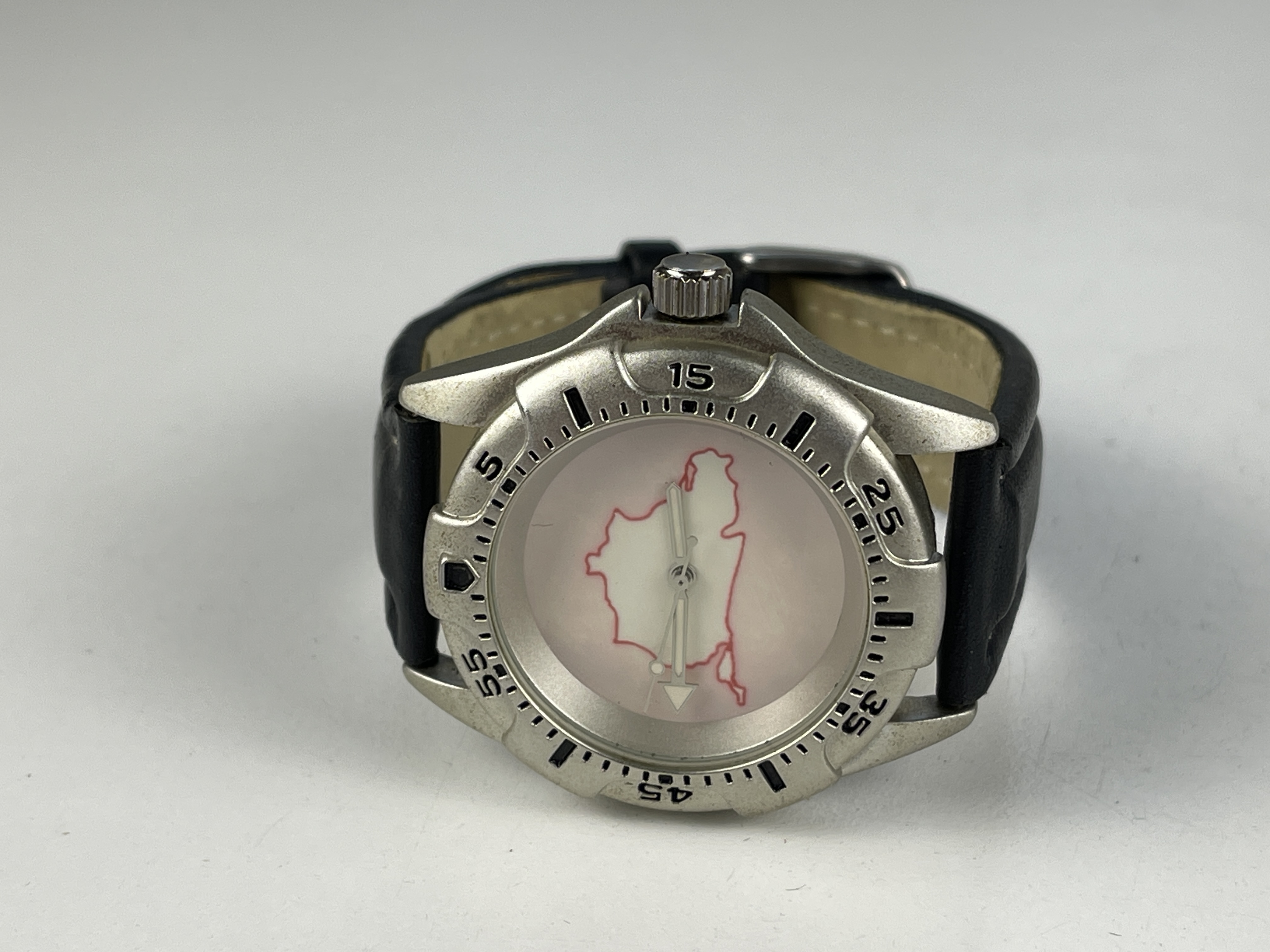  Herren Armbanduhr Quartz  Nürburgring - Zustand siehe Fotos 