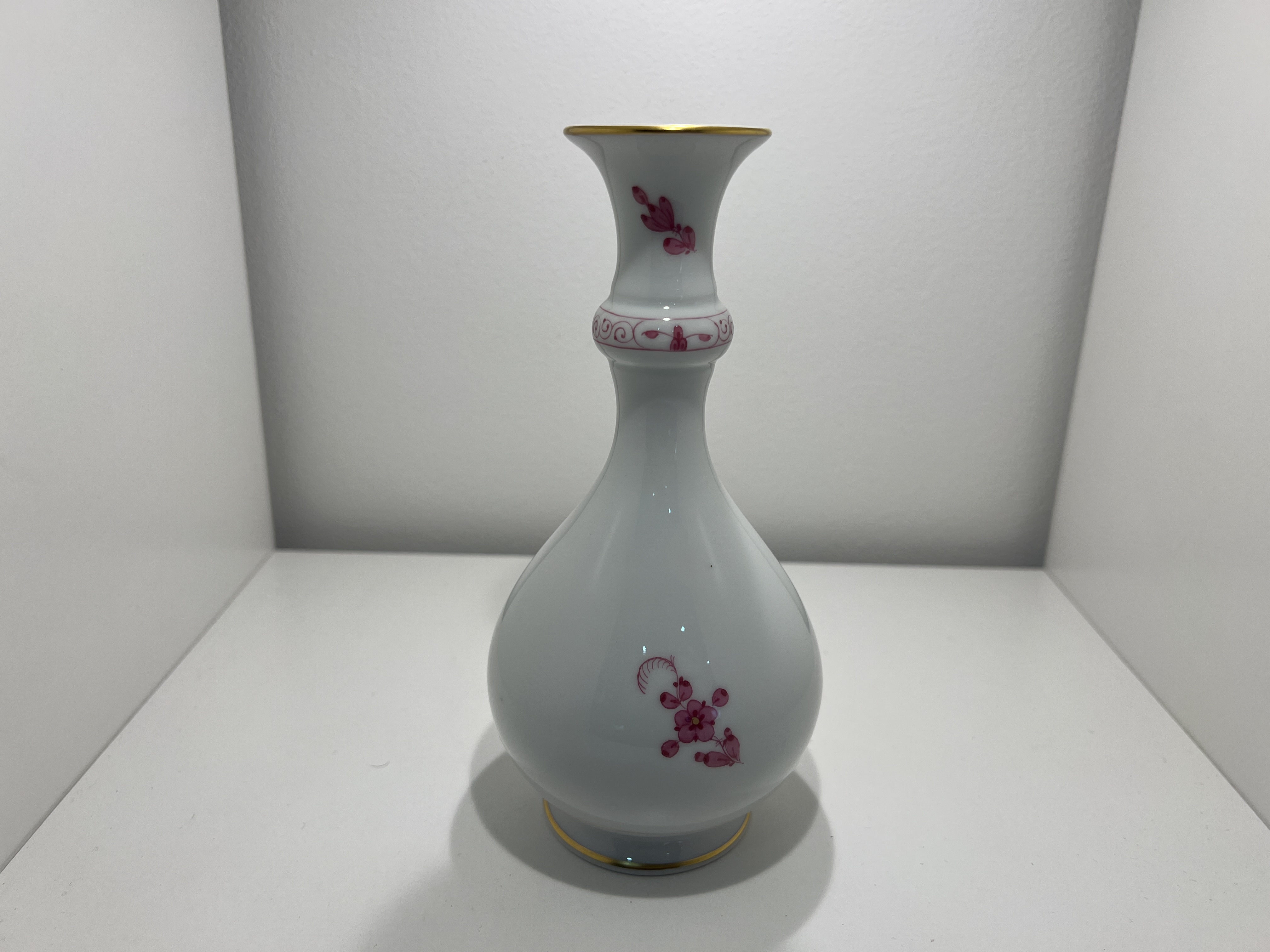 Meissen Vase Höhe: ca. 19 cm. 1 Wahl - Top Zustand   
