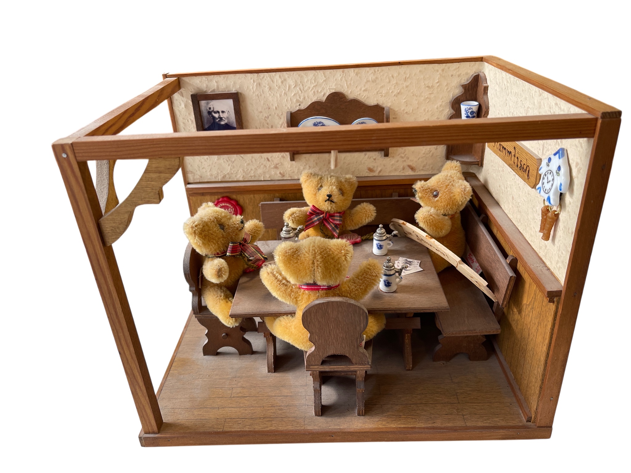 Hermann Teddybär Puppenhaus Stube 22 x 27 x 20 cm -  Zustand siehe Fotos 