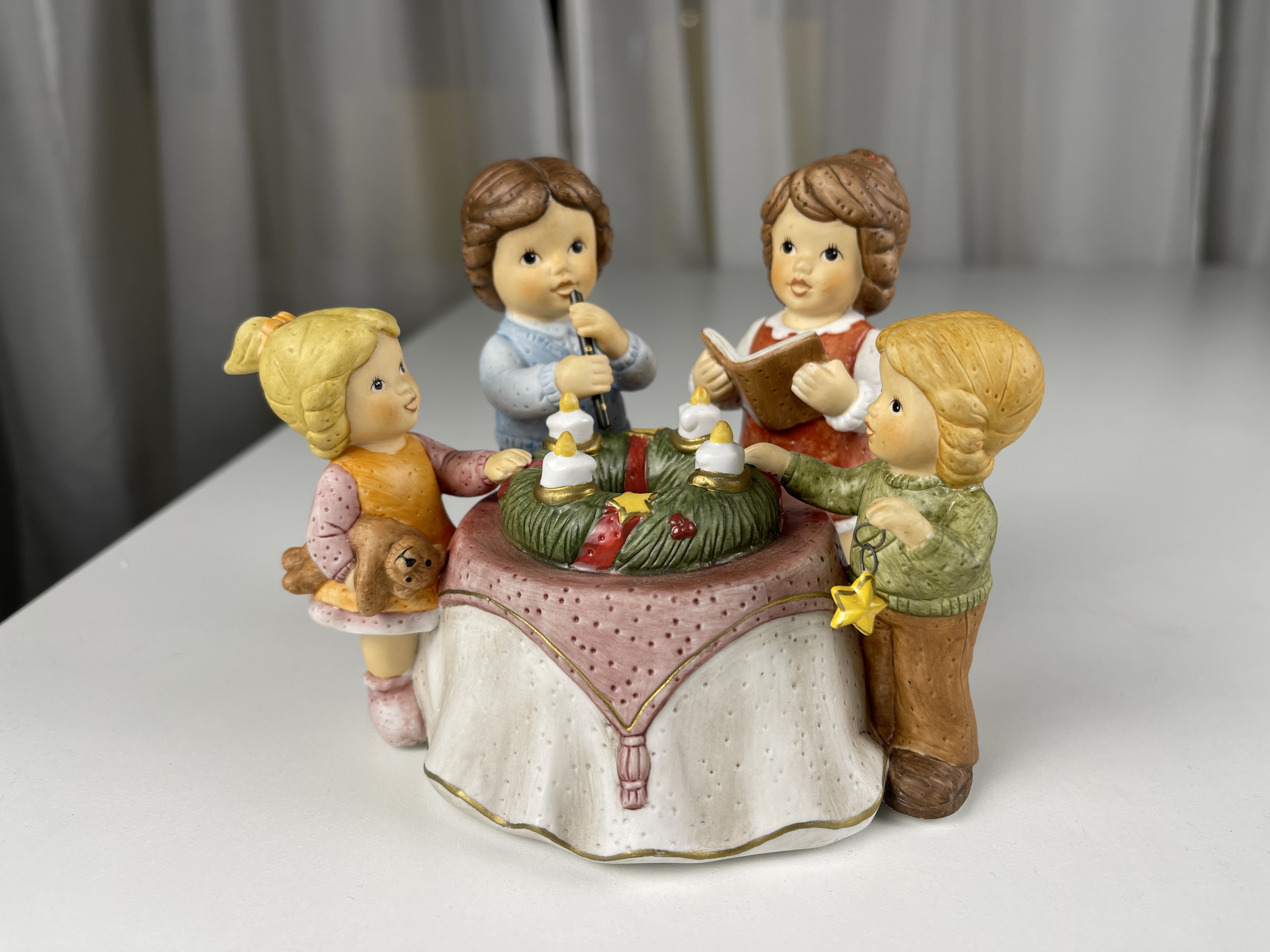 Goebel Figur Nina und Marco Spieluhr 11 cm - Zustand siehe Fotos