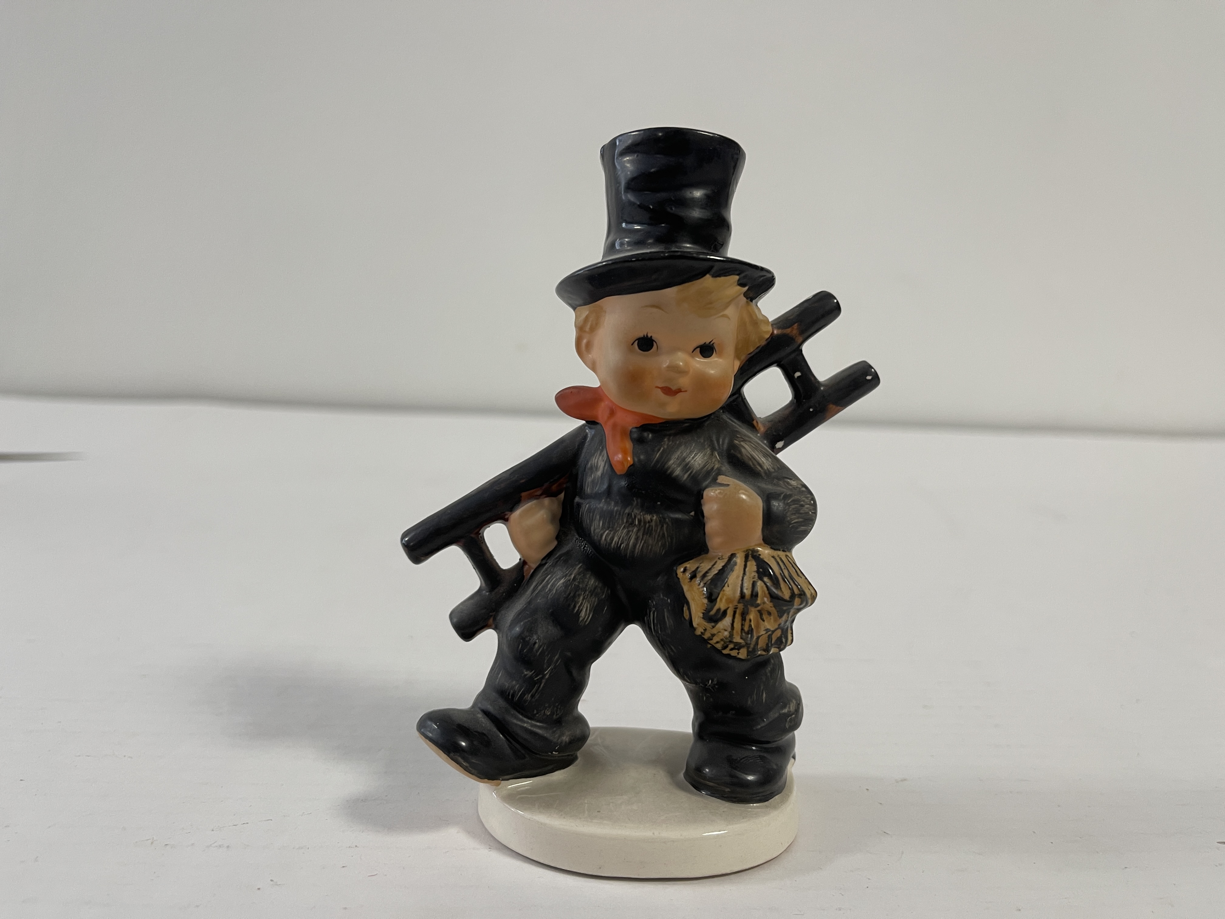  Goebel Figur Porzellanfigur KF40 Kaminfeger 14 cm. 1 Wahl. Zustand siehe Fotos