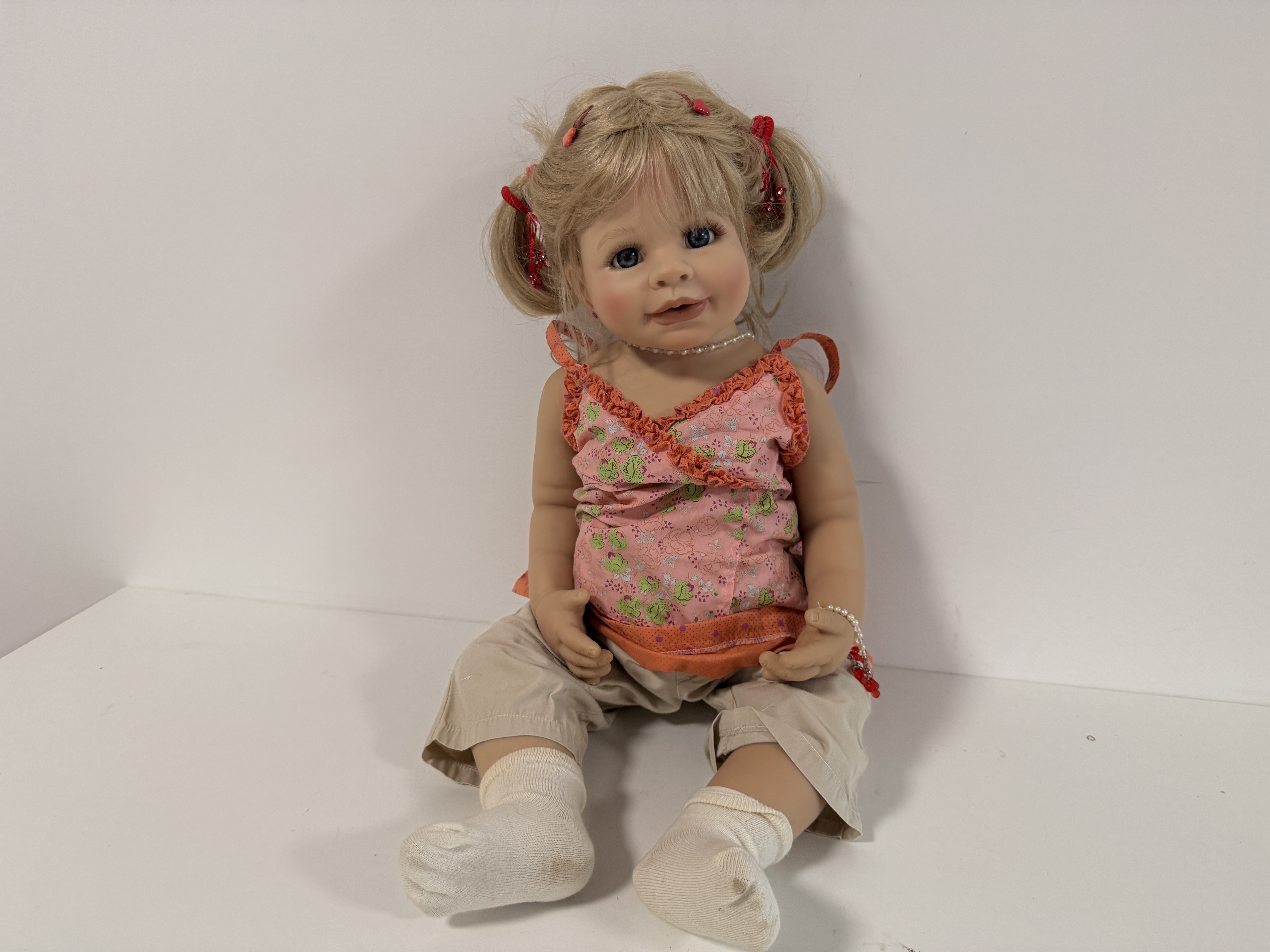 Künstlerpuppe Puppe Monika Peter Leicht Vinyl Puppe 73 cm. Guter Zustand leicht Schmutzig 