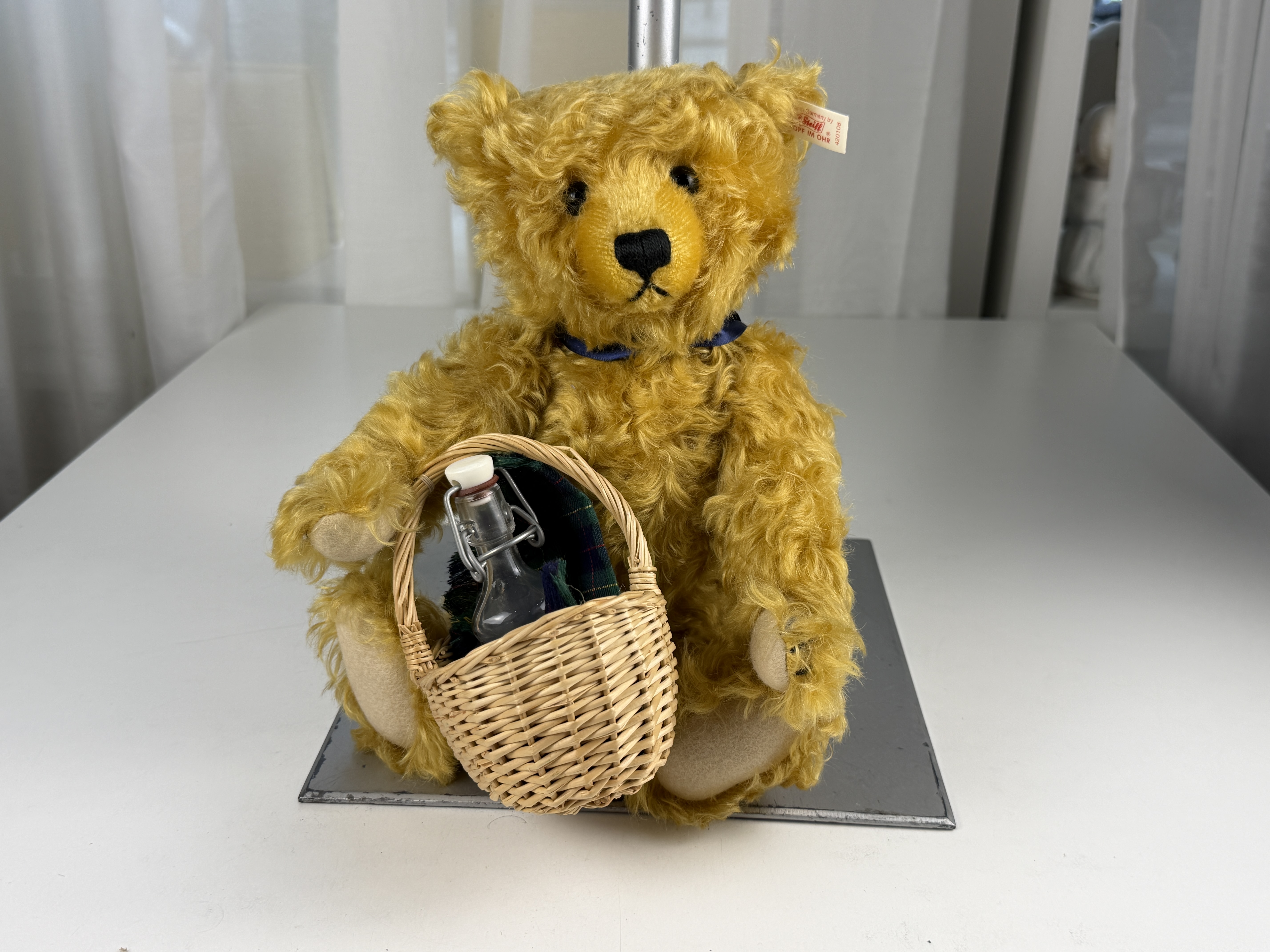 Steiff Tier Teddy Bär 420108 Picknick Bär 34 cm Top Zustand 