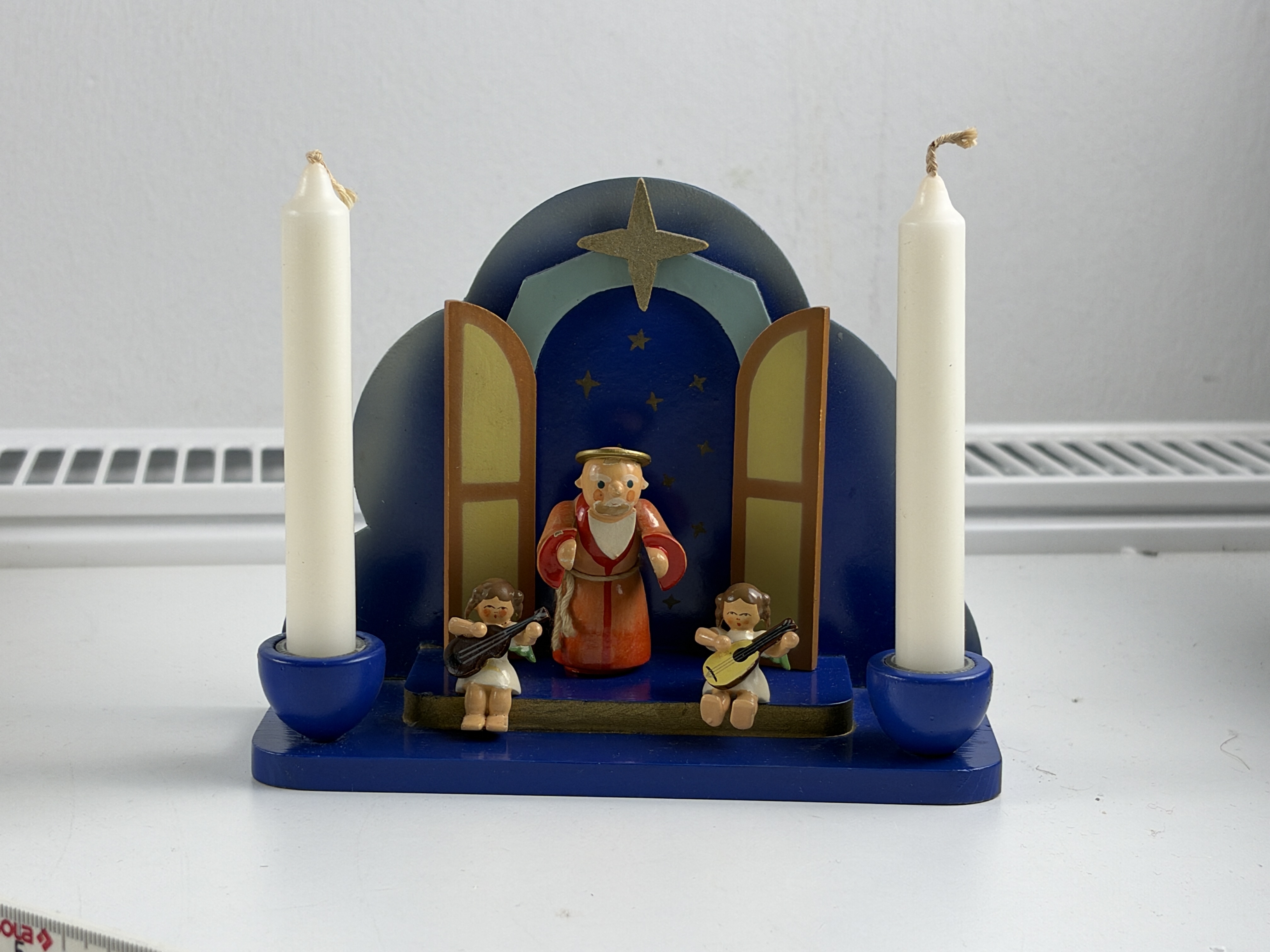 Erzgebirge Holz Figur Petrus mit 2 Engeln Kerzenständer 12 x 15 x 6 cm. Top Zustand  