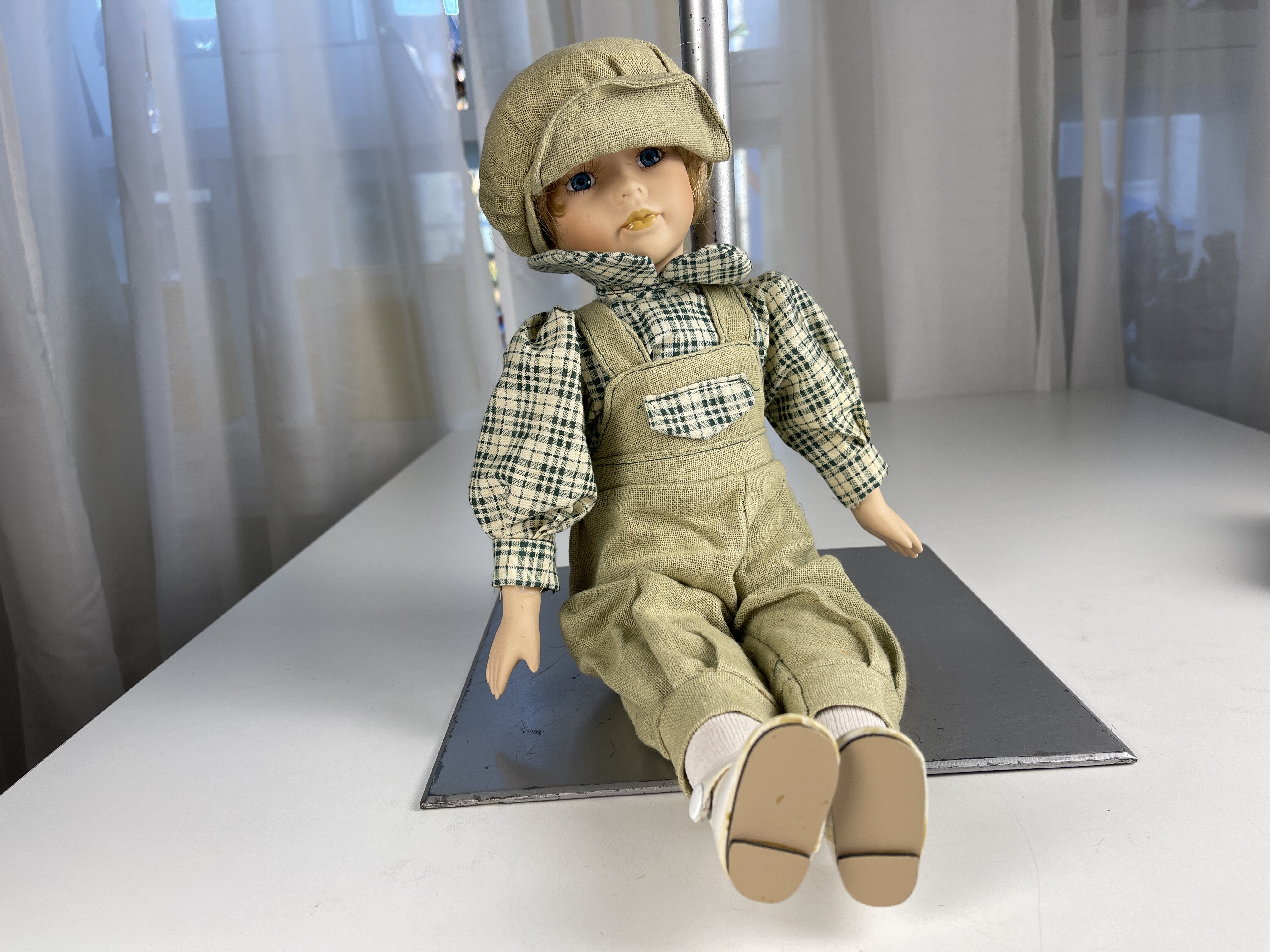 Sammler Puppe Porzellan Puppe 41 cm. Top Zustand    