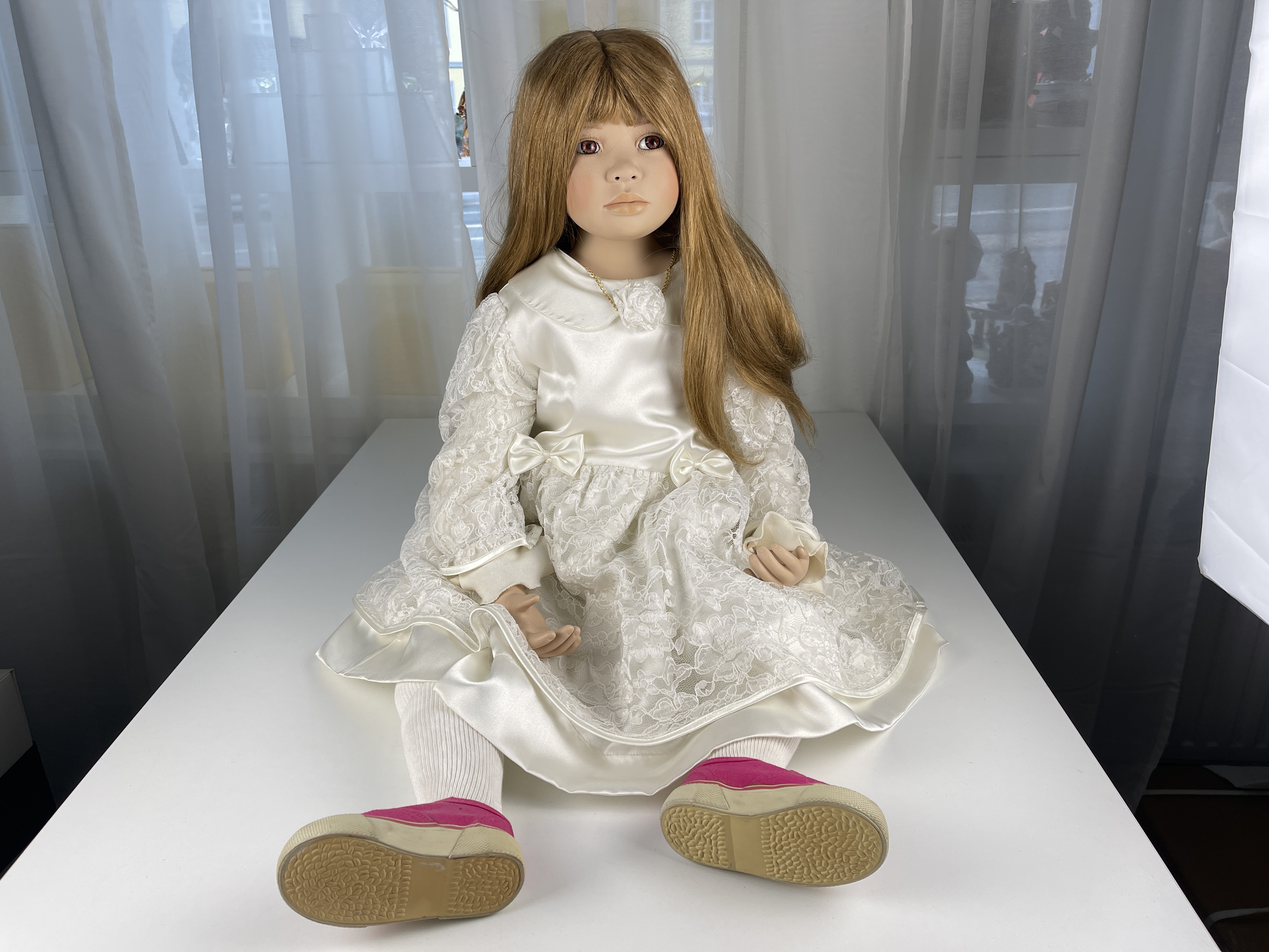 Künstlerpuppe Christine Orange Porzellan Puppe 88 cm. Top Zustand   