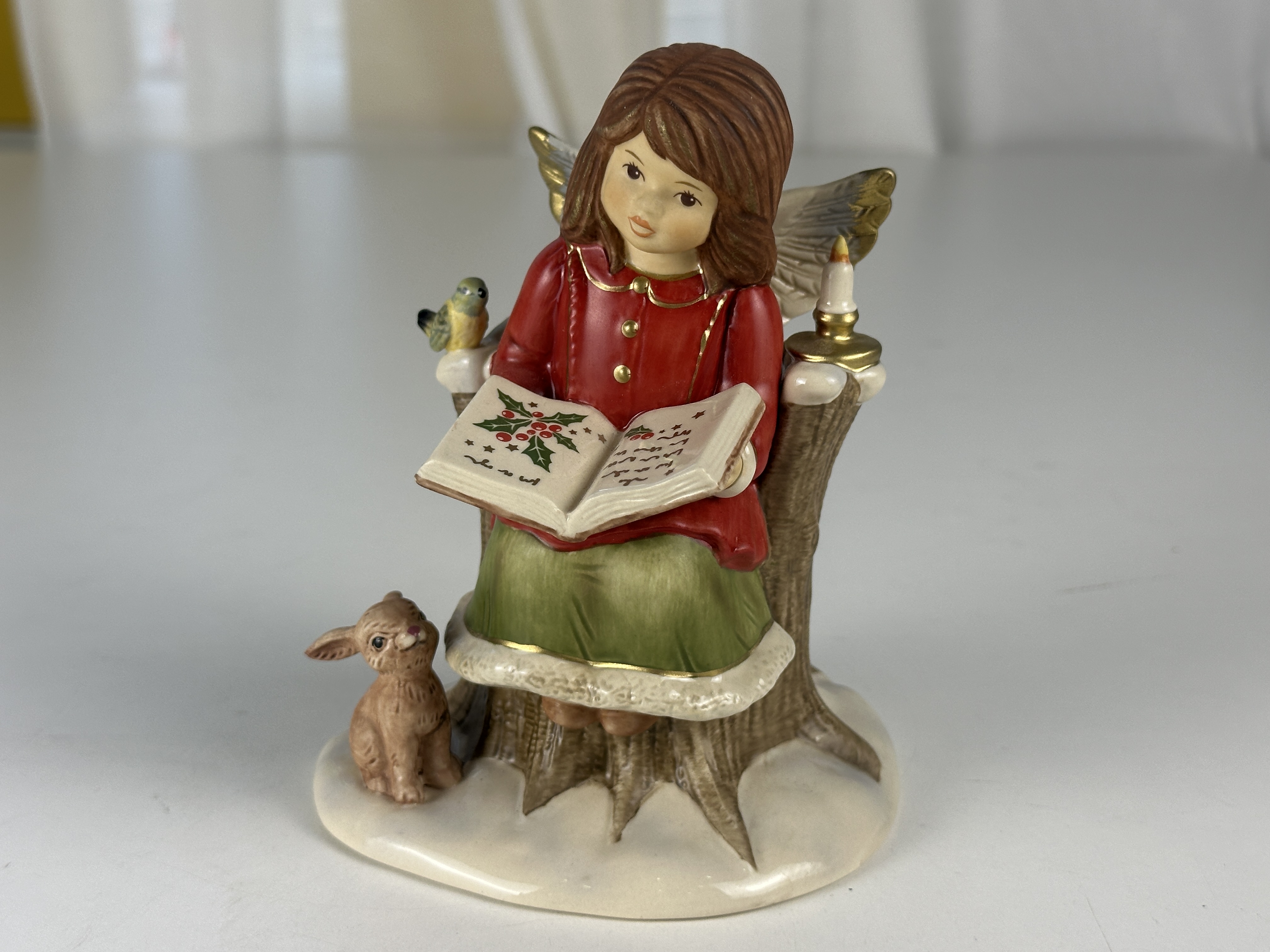 Goebel Porzellan Figur Winterwald "Kleine Weihnachtsgeschichte" 14 cm. Zustand siehe Fotos