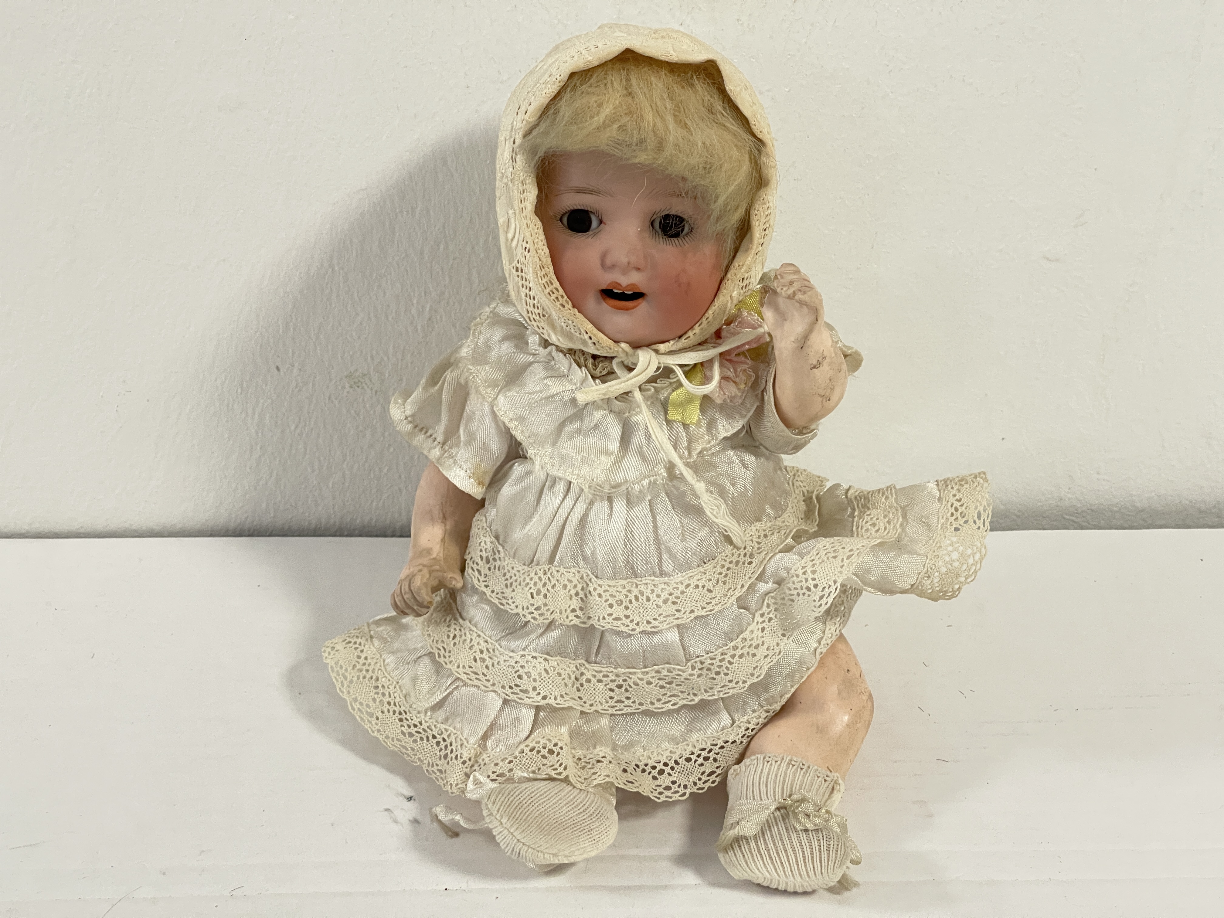 Künstlerpuppe Heubach Köppelsdorf Puppe 28 cm. Zustand Siehe Fotos. 