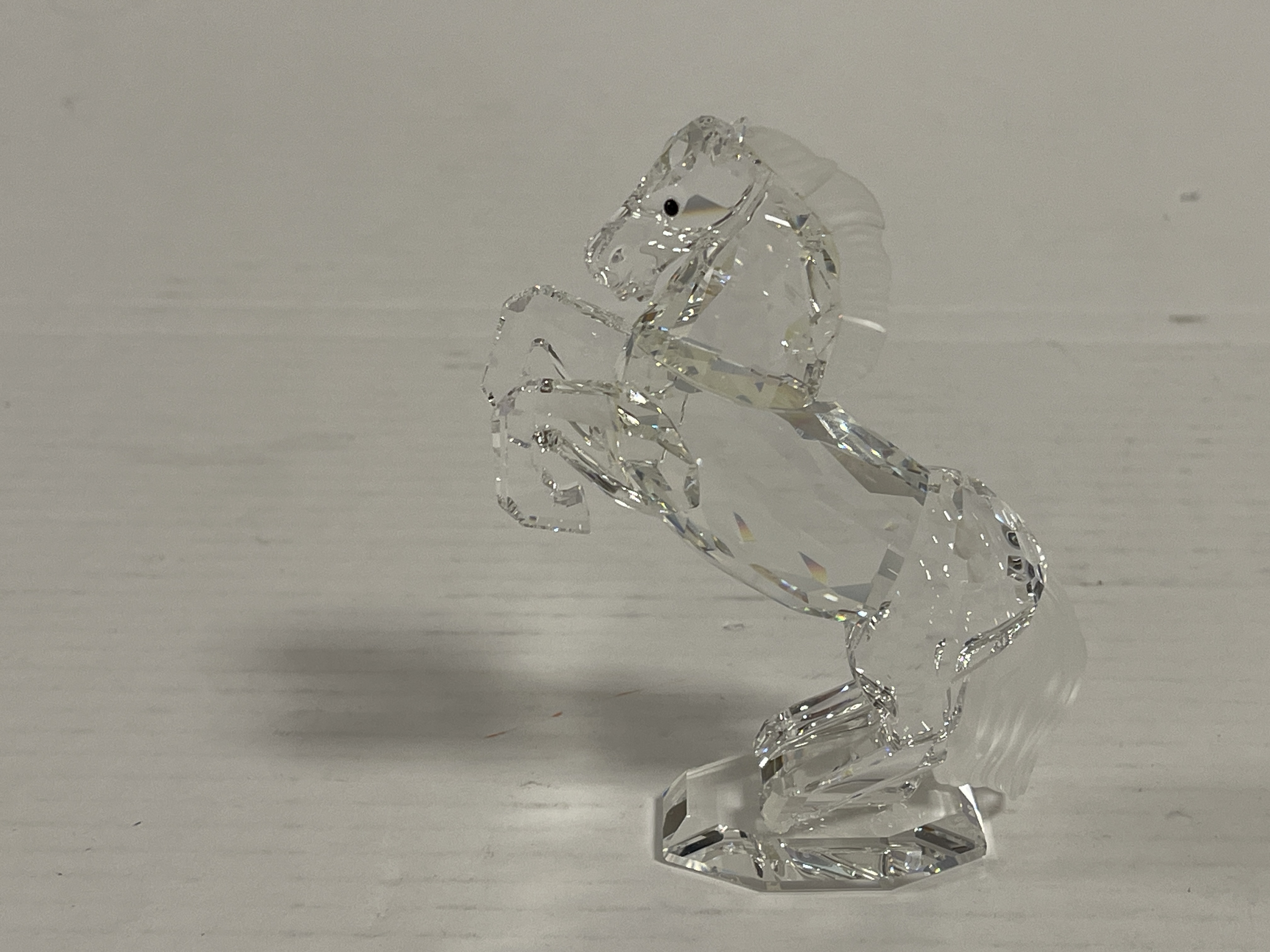 Swarovski Figur 174958 Weißer Hengst 11 cm kleiner Defekt am Ohr
