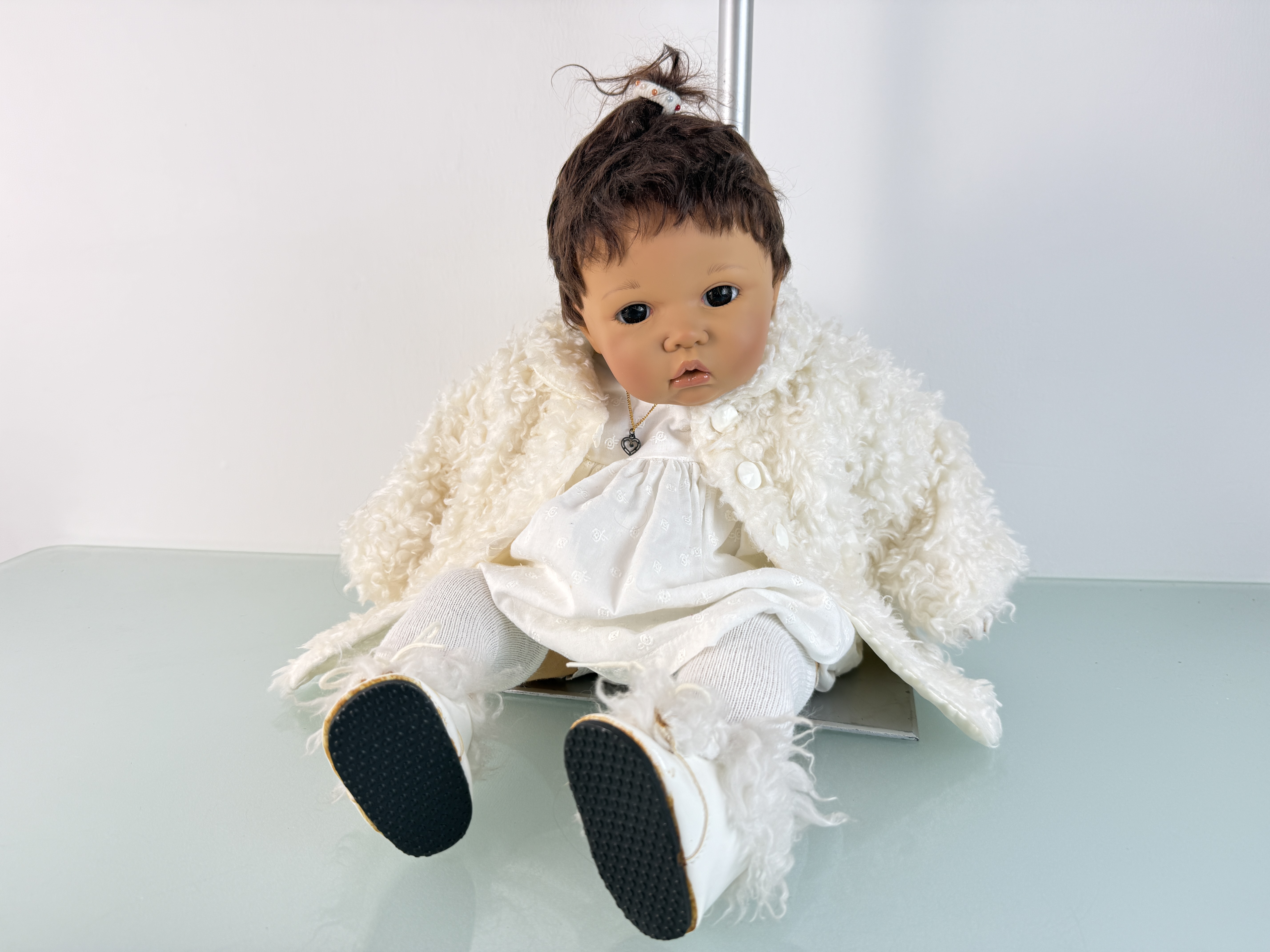 Künstlerpuppe Puppe Götz Vinyl Puppe 54 cm. Top Zustand   