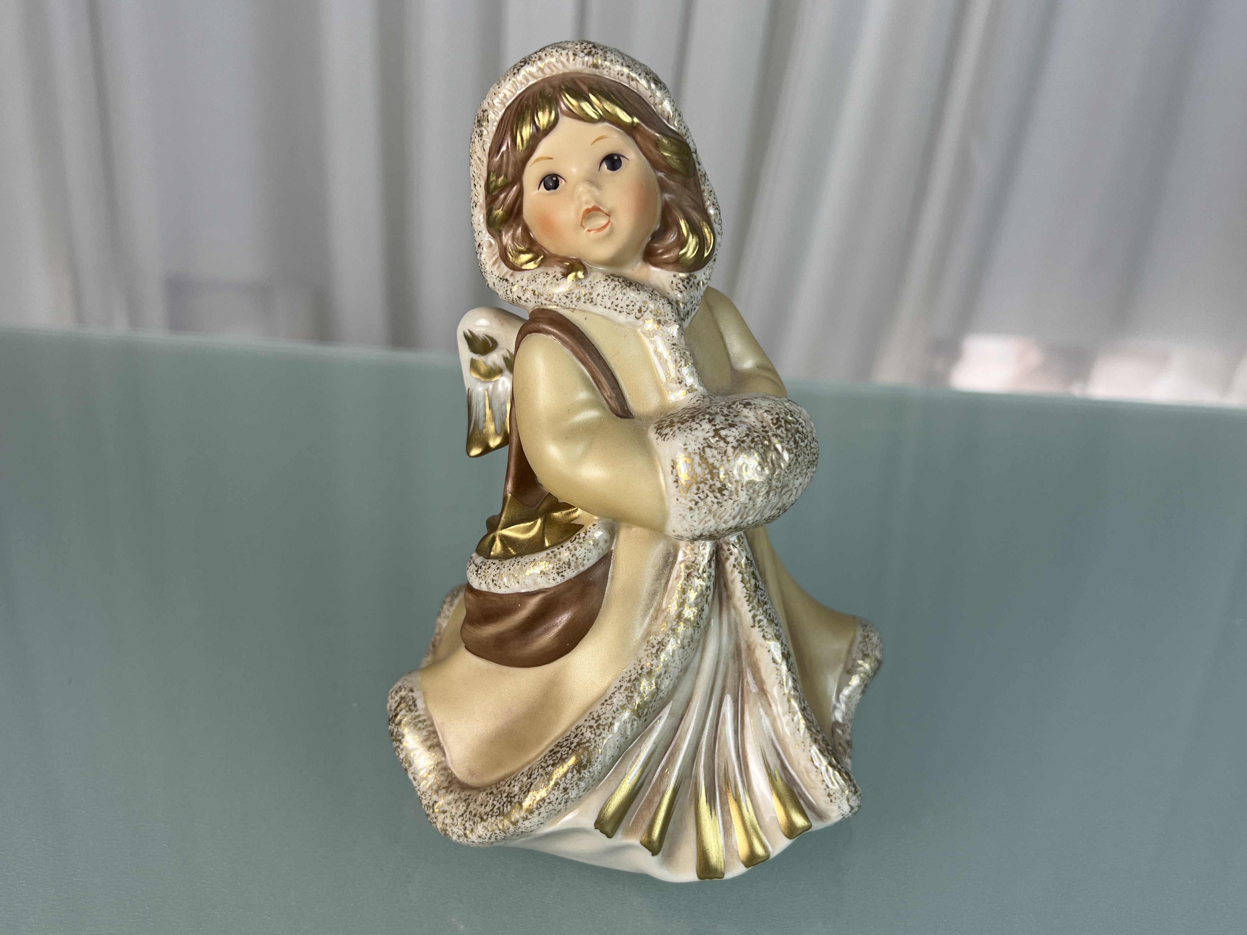 Goebel Figur Engel Sammlerfigur 41 077 mit Muff 16,5 cm. 1 Wahl - Top Zustand 