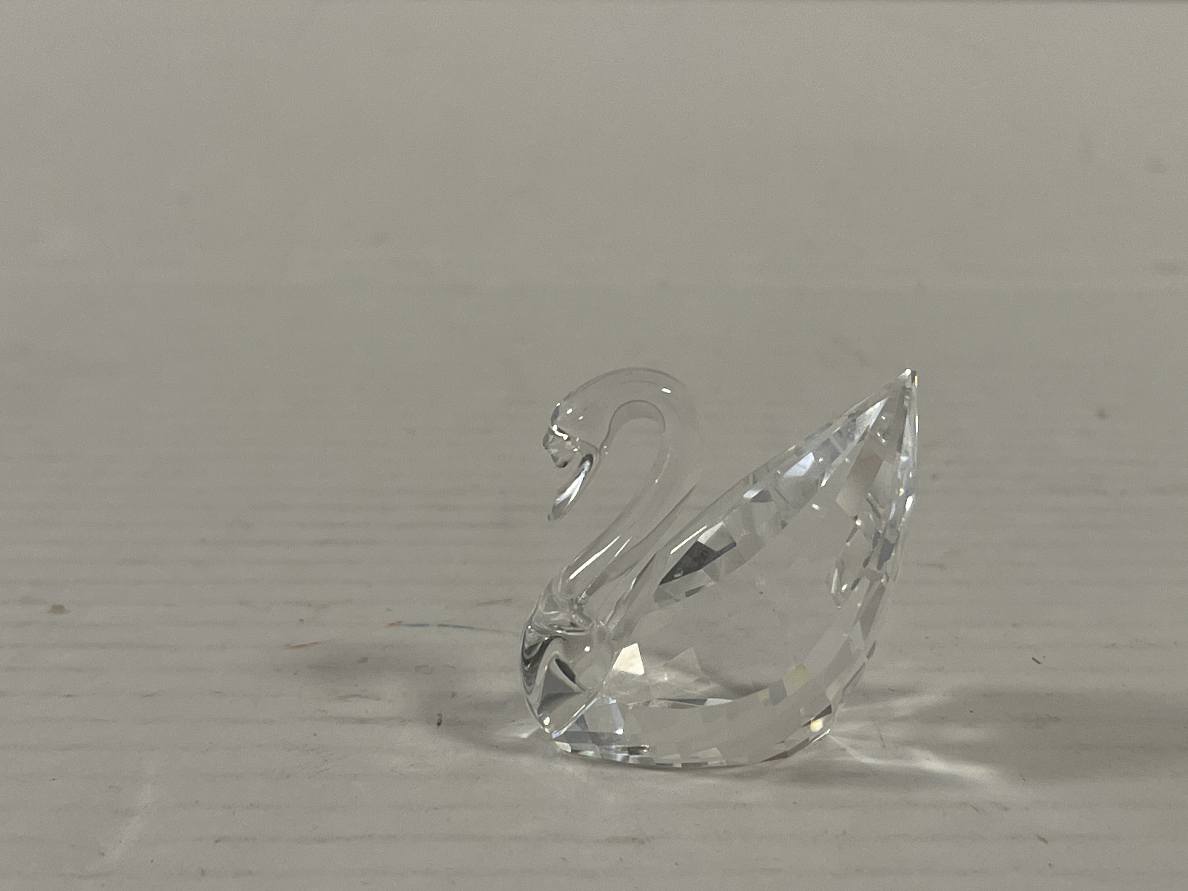 Swarovski Figur  Schwan 4 cm. Top Zustand     