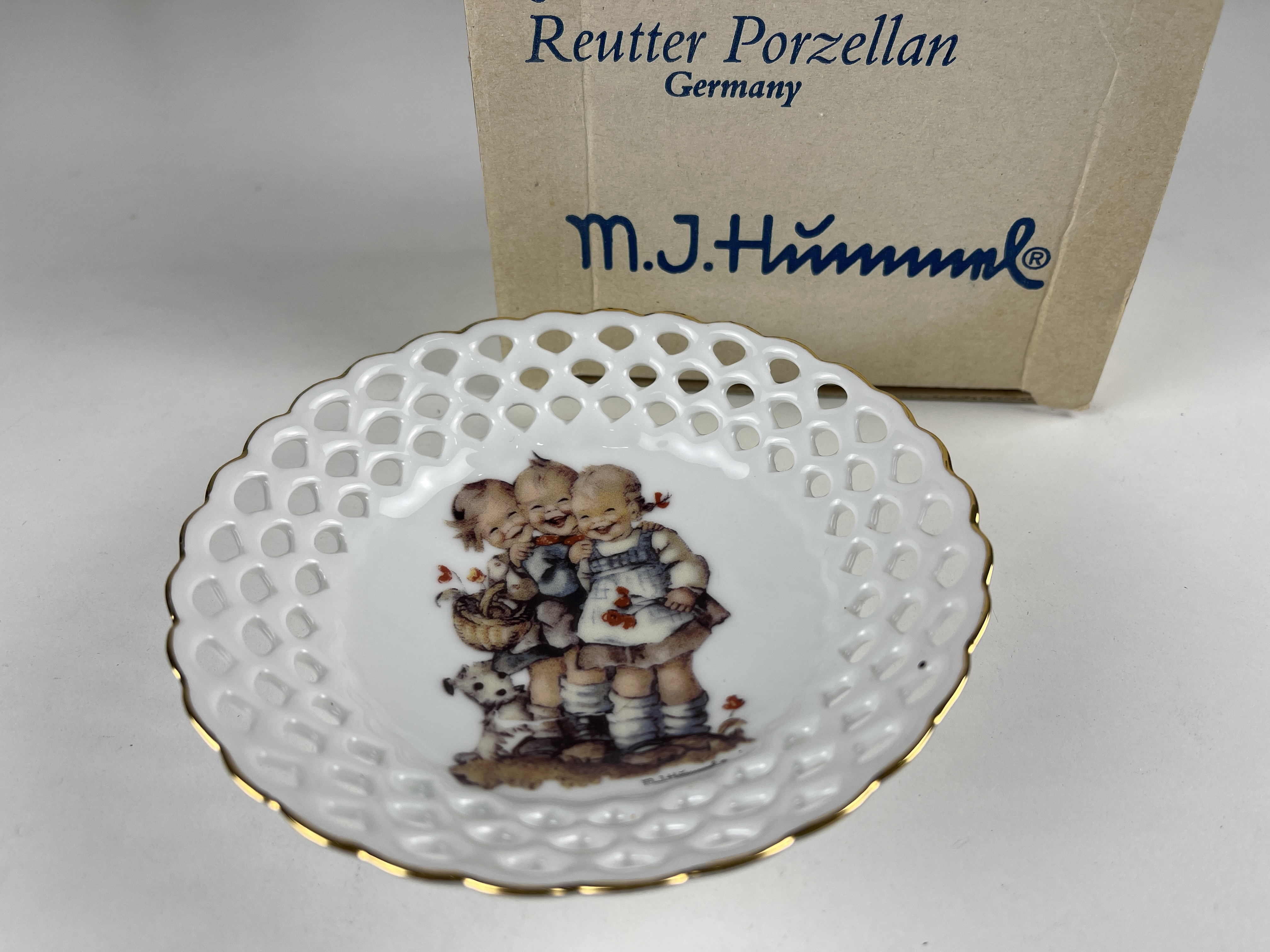  M.I. Hummel x Reutter Porzellan Schale 13 x 3 cm - Top Zustand OVP