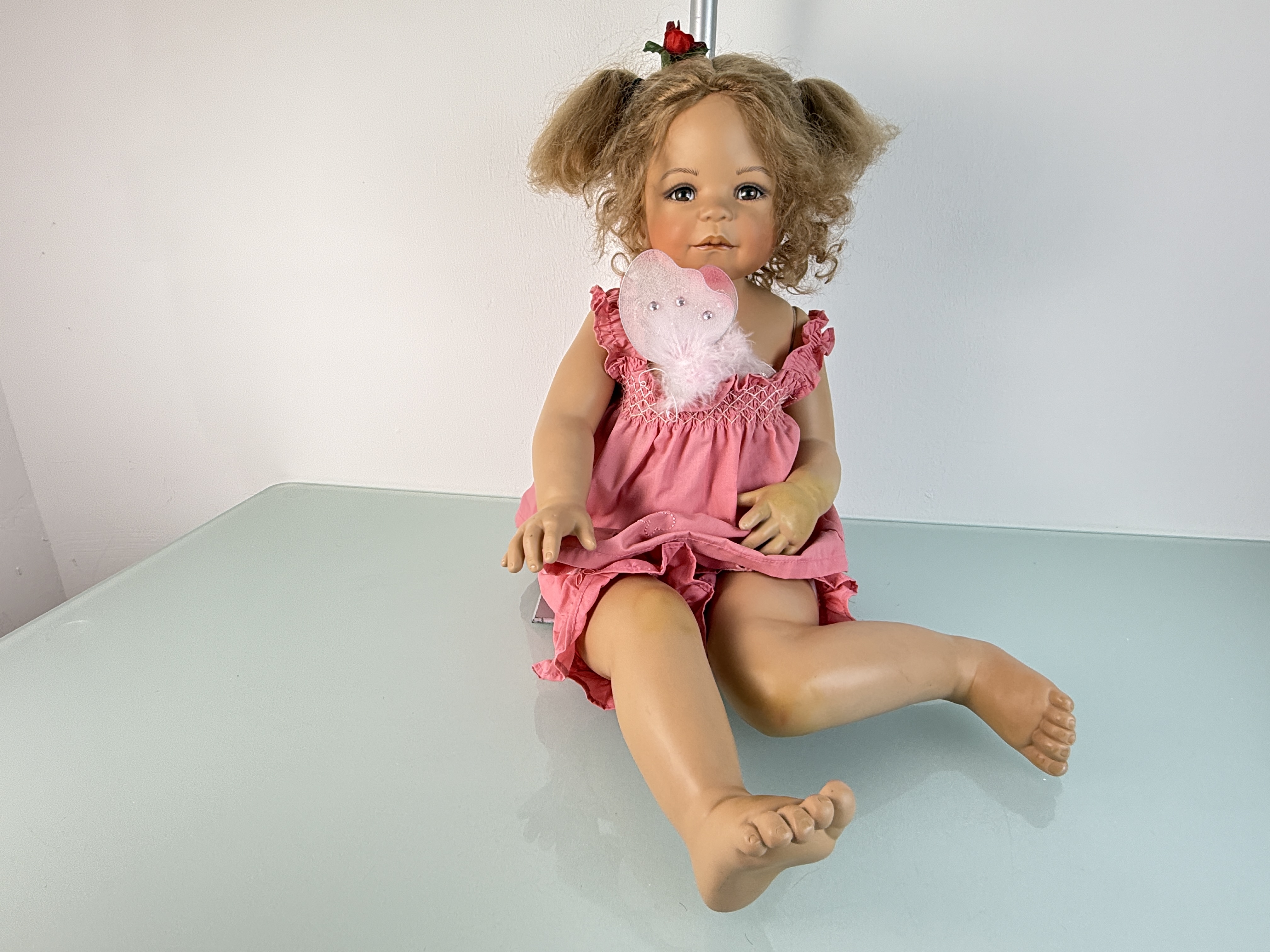 Künstlerpuppe Puppe Monika Levenig Porzellan Puppe 65 cm. Guter Zustand 