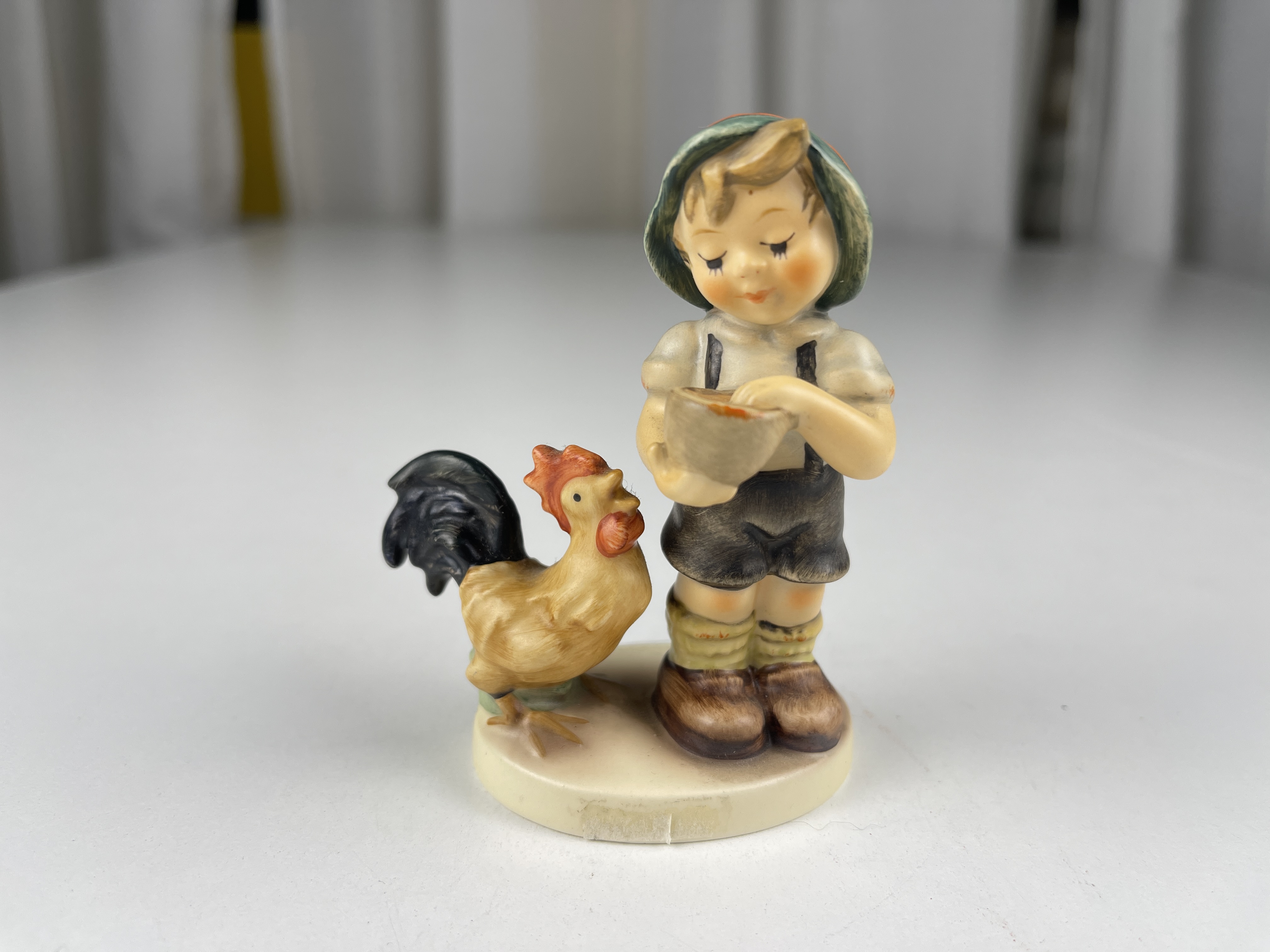 Hummel Figur 2227 Gleich gibts was 9,5 cm 1 Wahl Top Zustand  