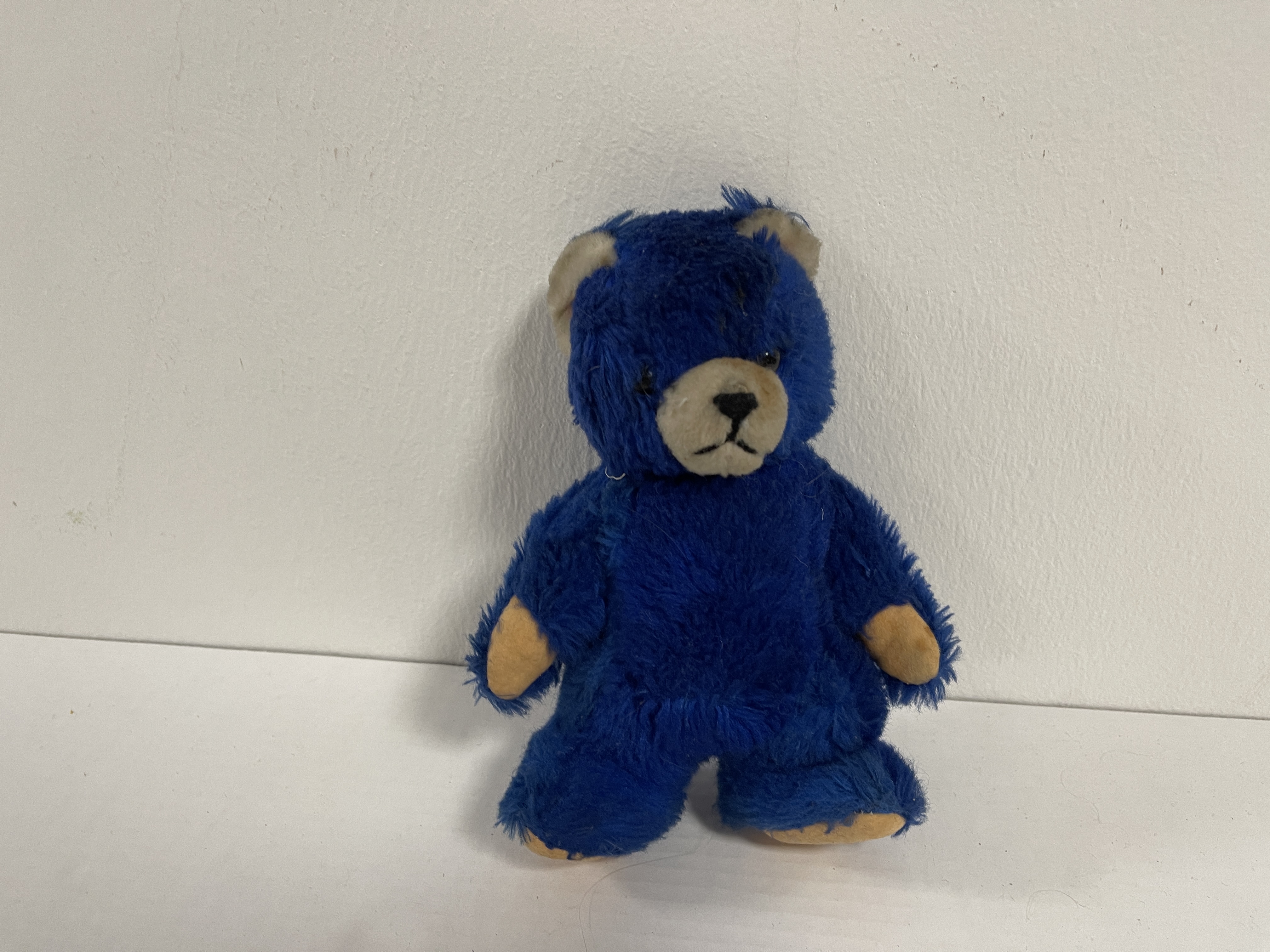 Künstler Teddybär 22 cm. Zustand siehe Fotos   