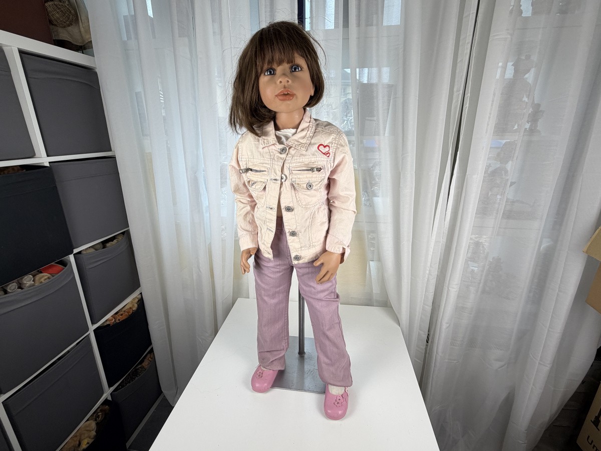 Künstlerpuppe Puppe Monika Levenig Vinyl Puppe 100 cm. Guter Zustand siehe Fotos 