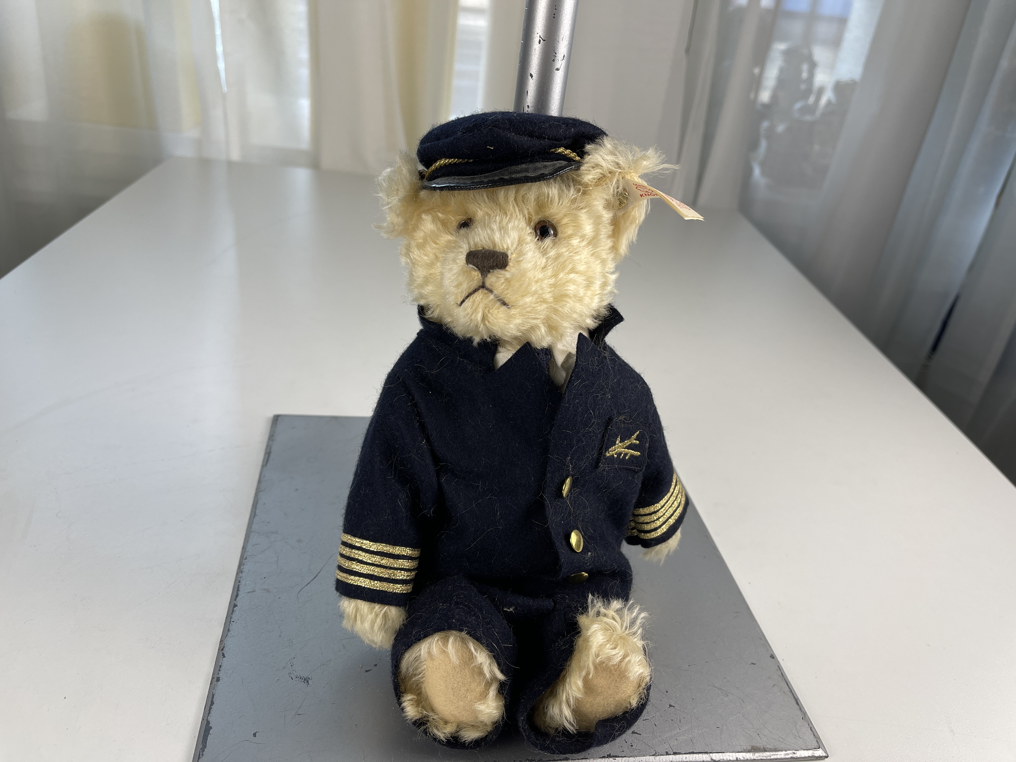 Steiff Tier 651120 Pilot Teddybär 27 cm. Top Zustand