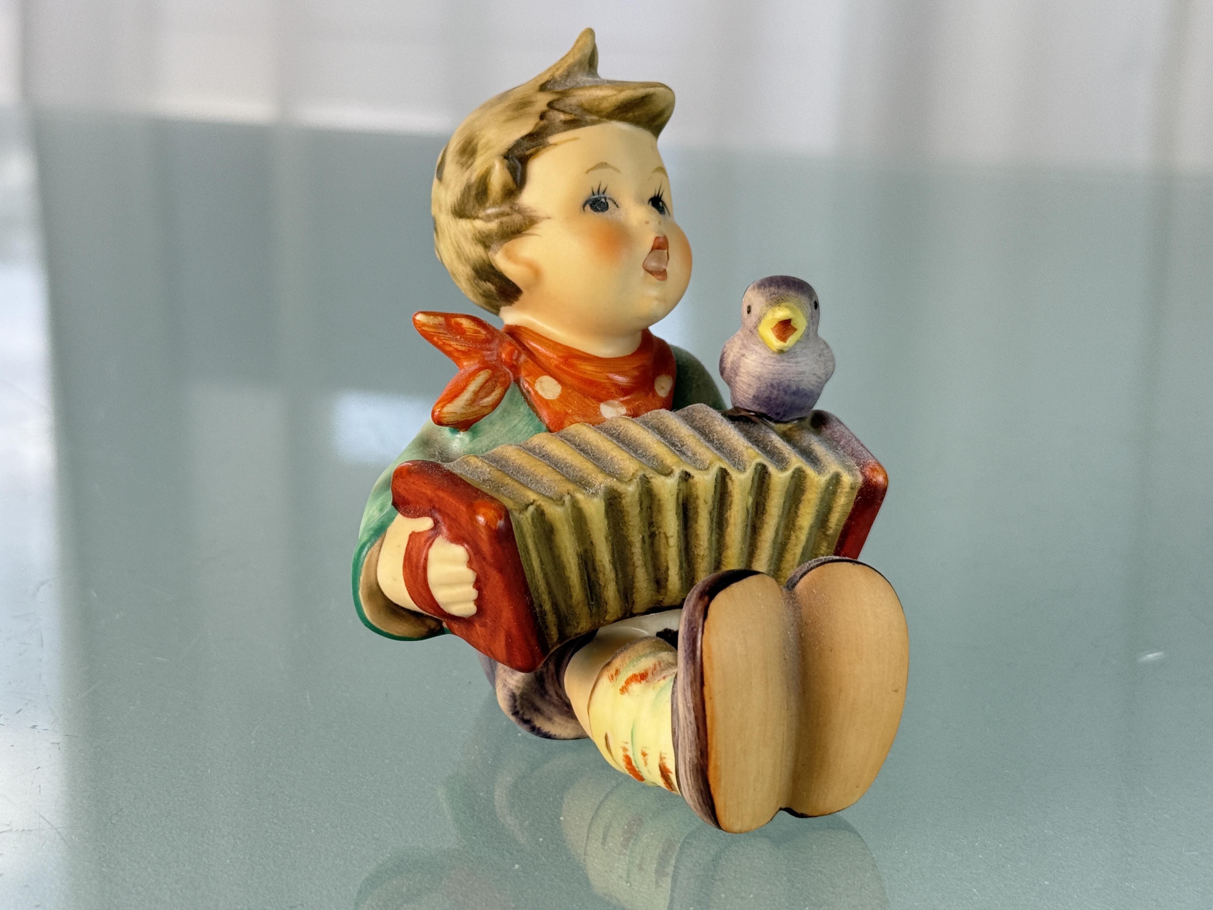  M.I. Hummel Figur 110/0 Heini, Bandoneonspieler 8,5 cm. 1 Wahl. Top Zustand  