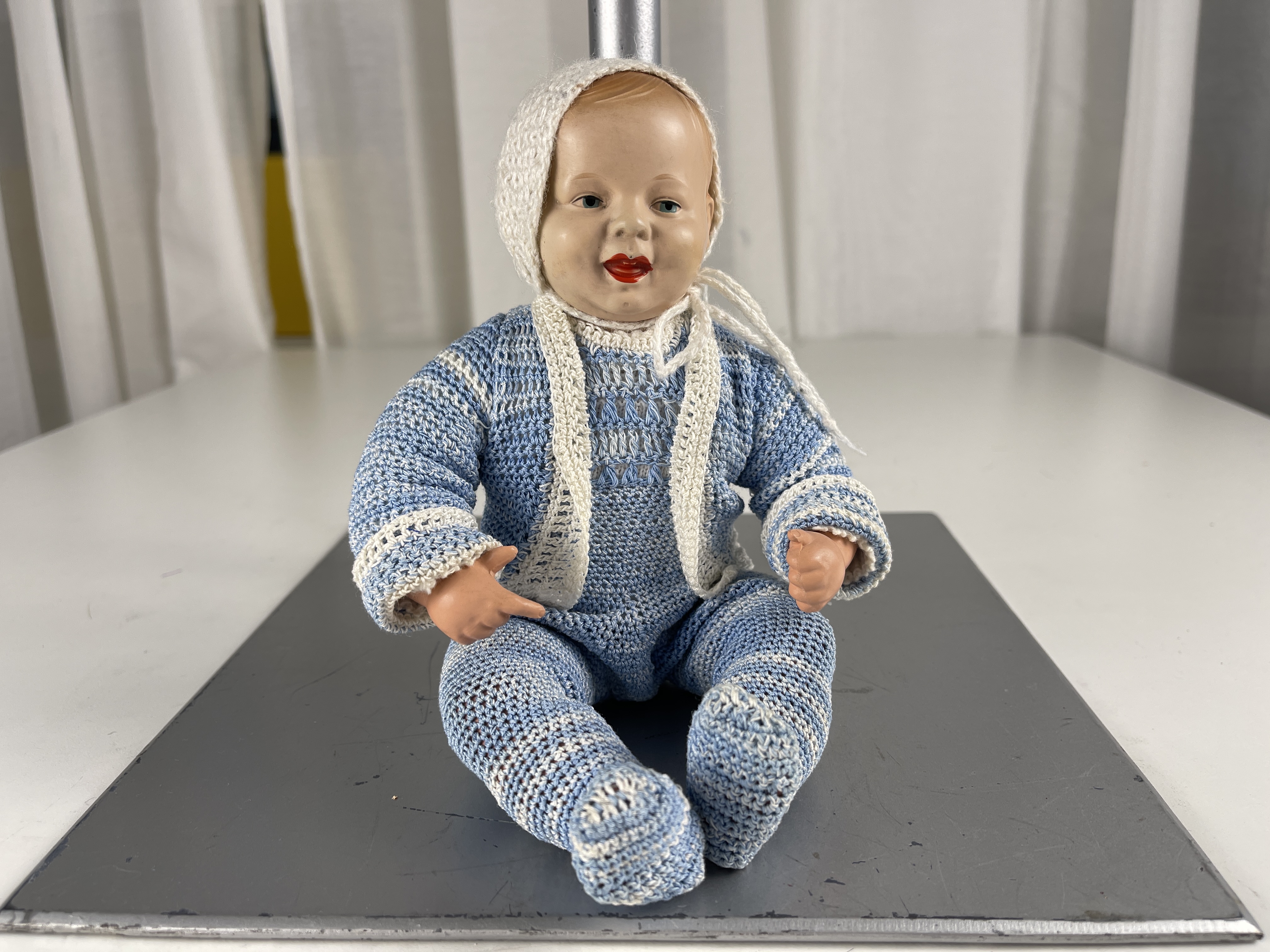 Sammler Puppe Vinyl Puppe 23 cm. Top Zustand