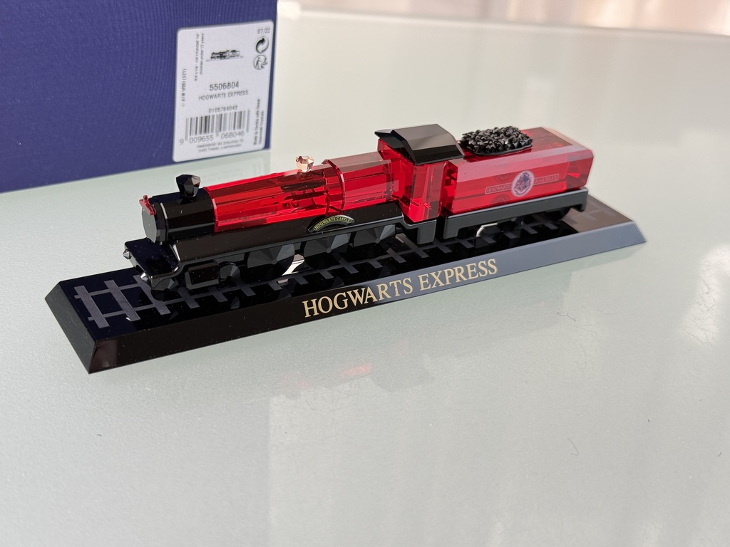  Swarovski Figur 5506804 Harry Potter Hogwarths Express 4,2 x 3,9 x 18,2 cm. Neuware.   