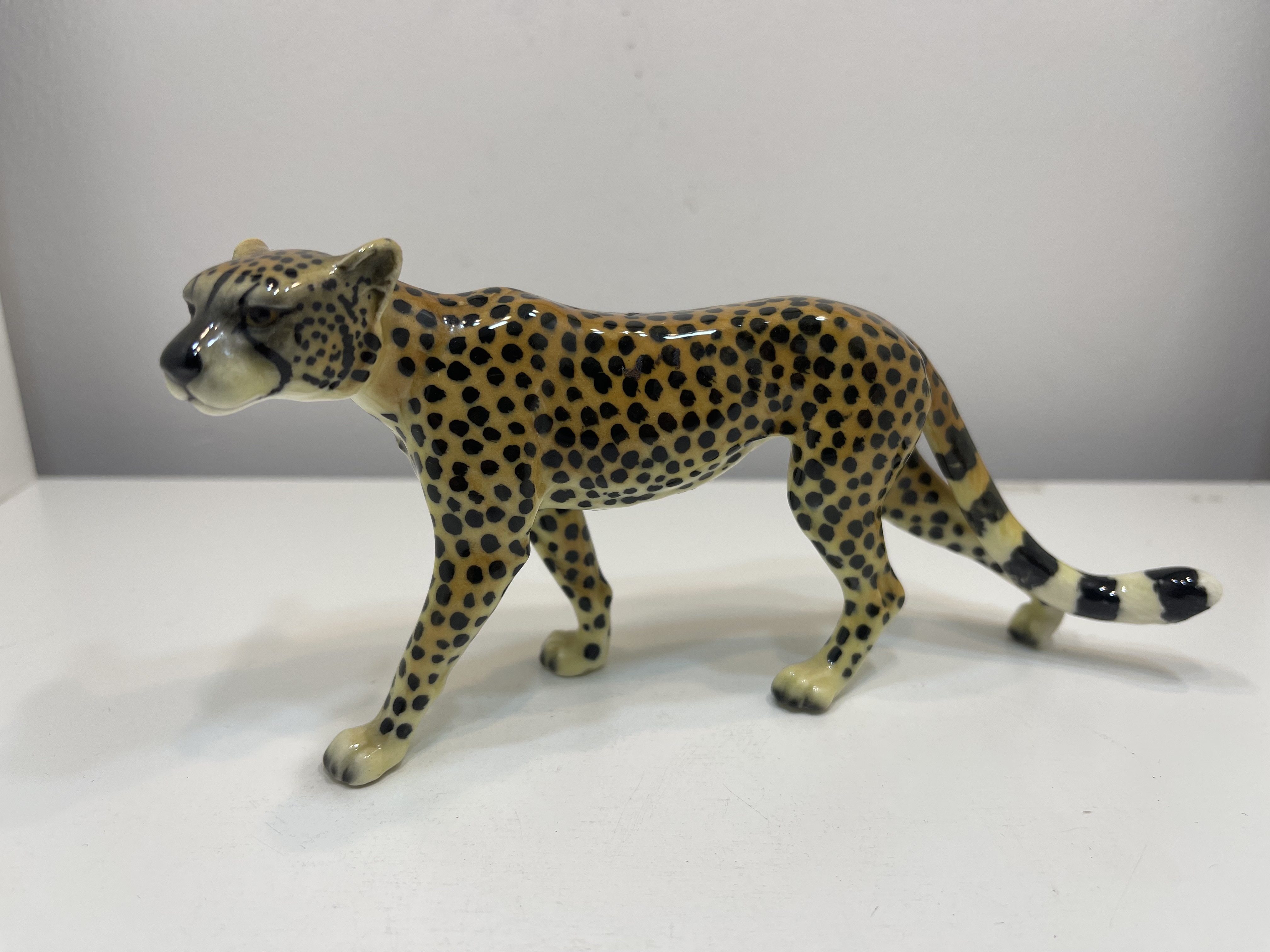 Goebel Figur Serengeti Gepard 8,5 x 17 cm. 1 Wahl. Top Zustand   