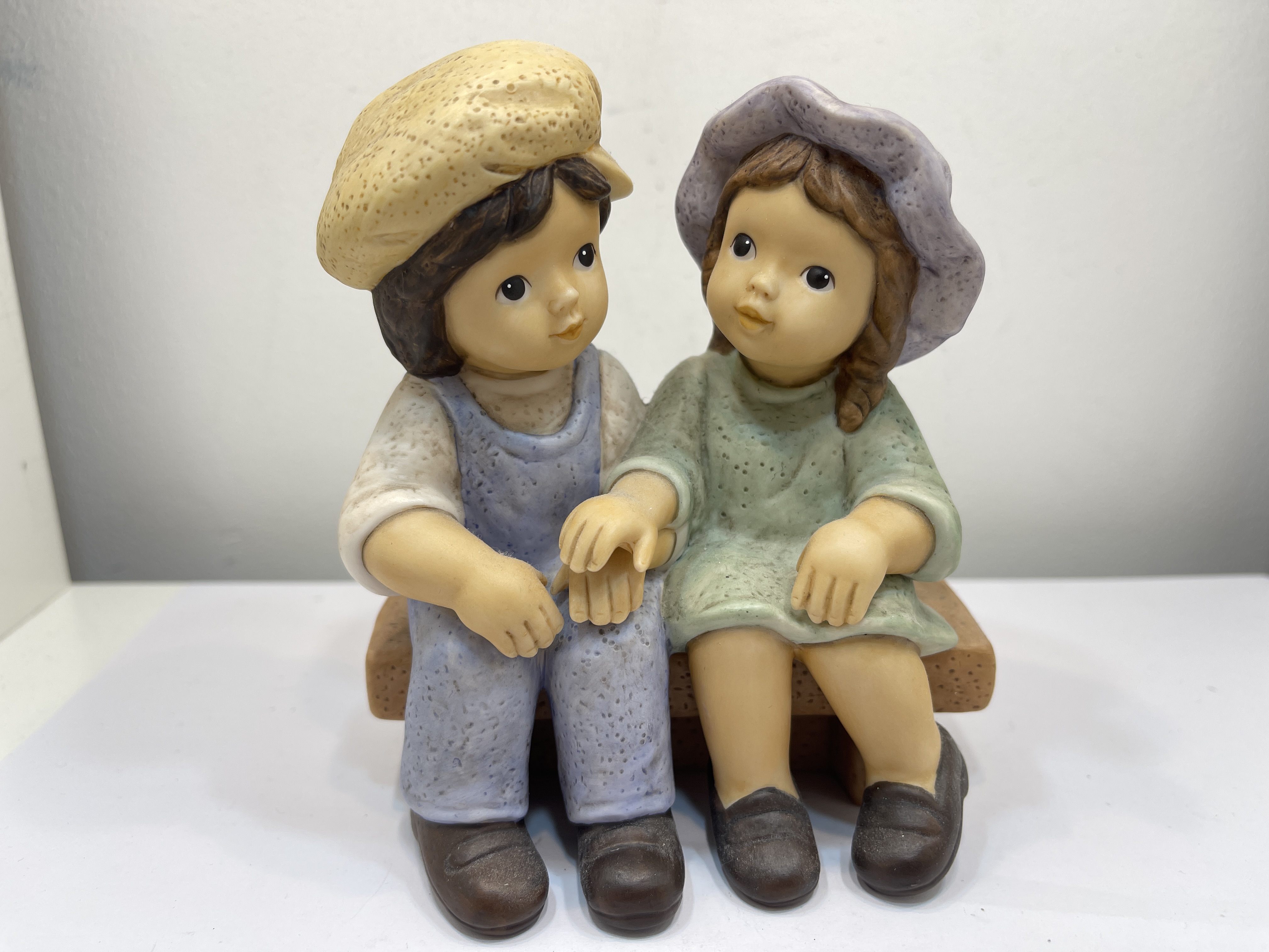  Goebel Figur Nina Marco 13 cm.- 1 Wahl. Top Zustand   