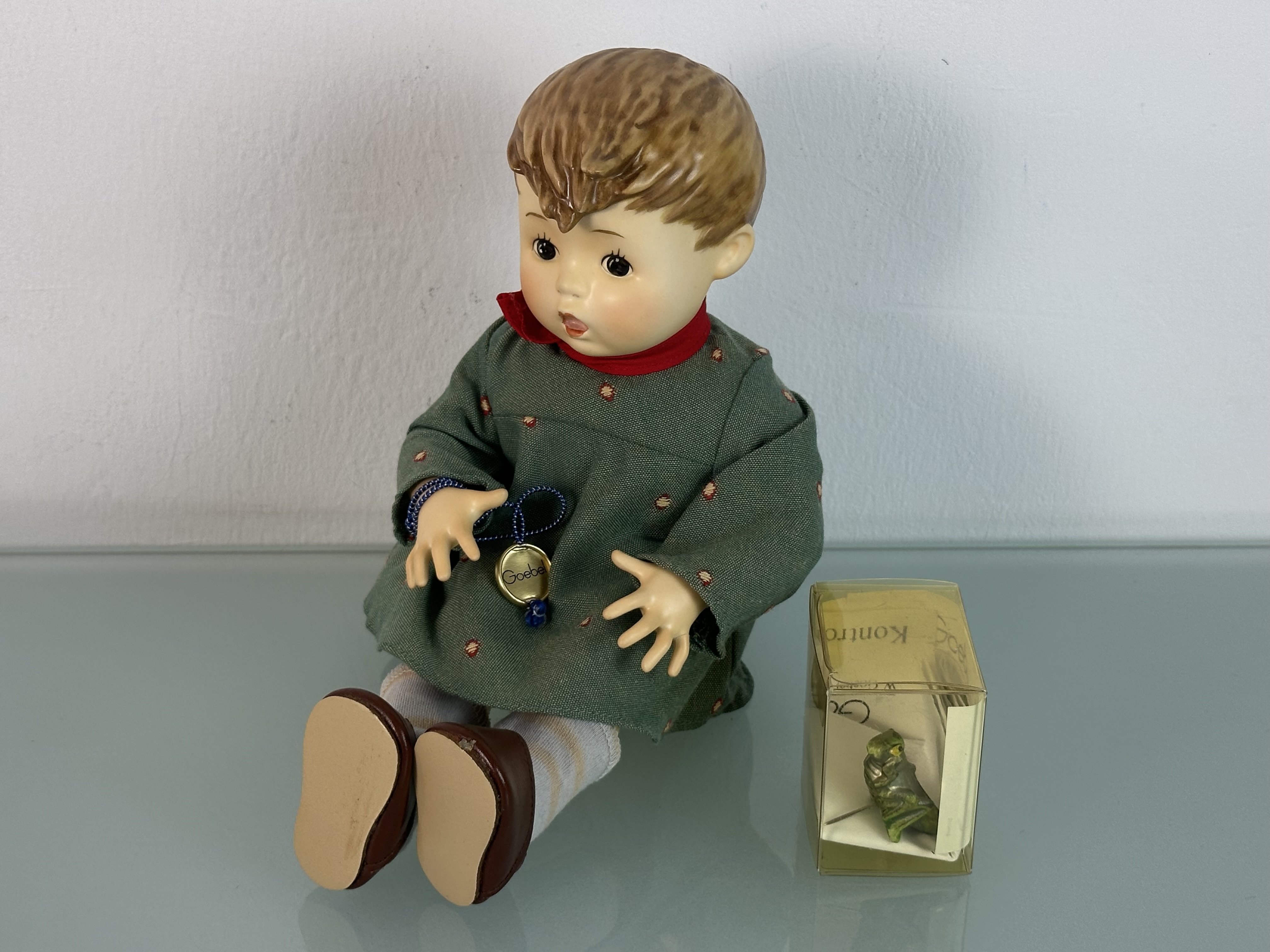 Hummel / Goebel Puppe Porzellan Puppe 26 cm. Top Zustand