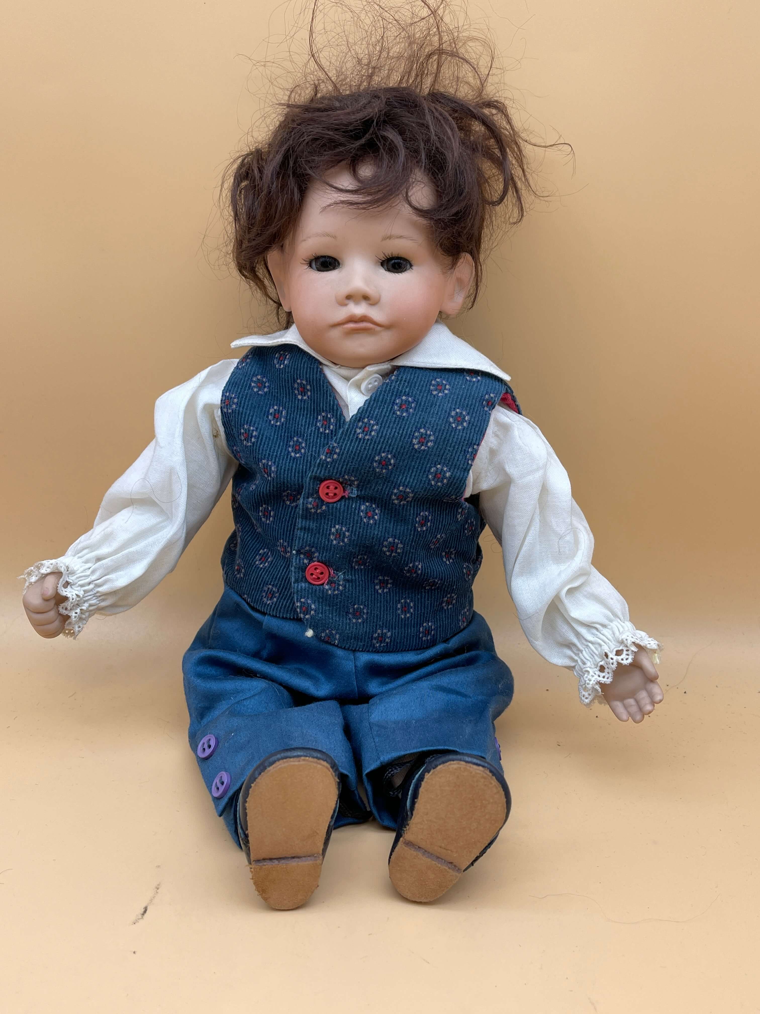 Künstlerpuppe Porzellan Puppe 30 cm. Top Zustand.  