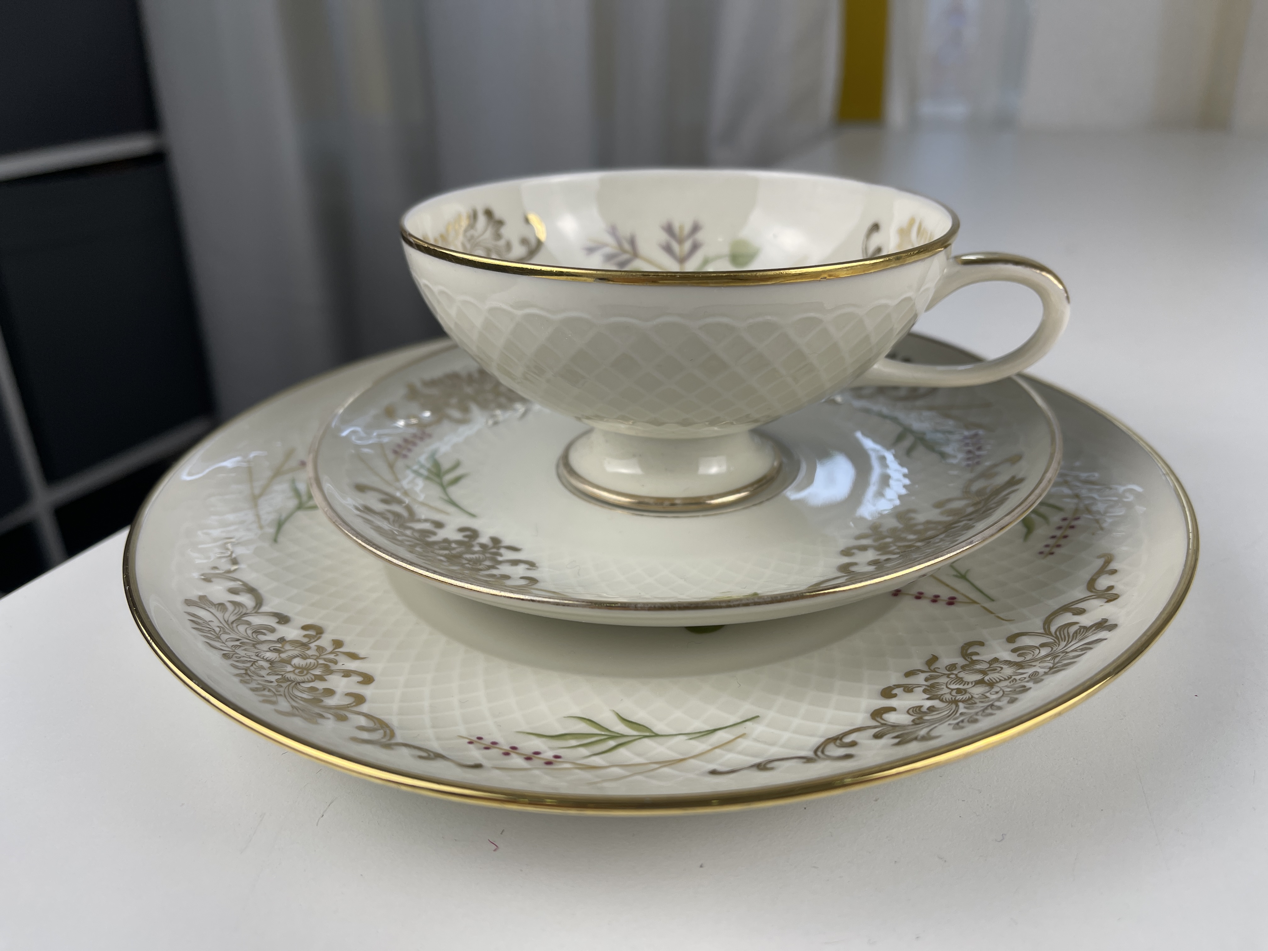 Porzellan Sammler Geschirr / Gedeck Sammlertasse 3 Teilig - Top Zustand.  