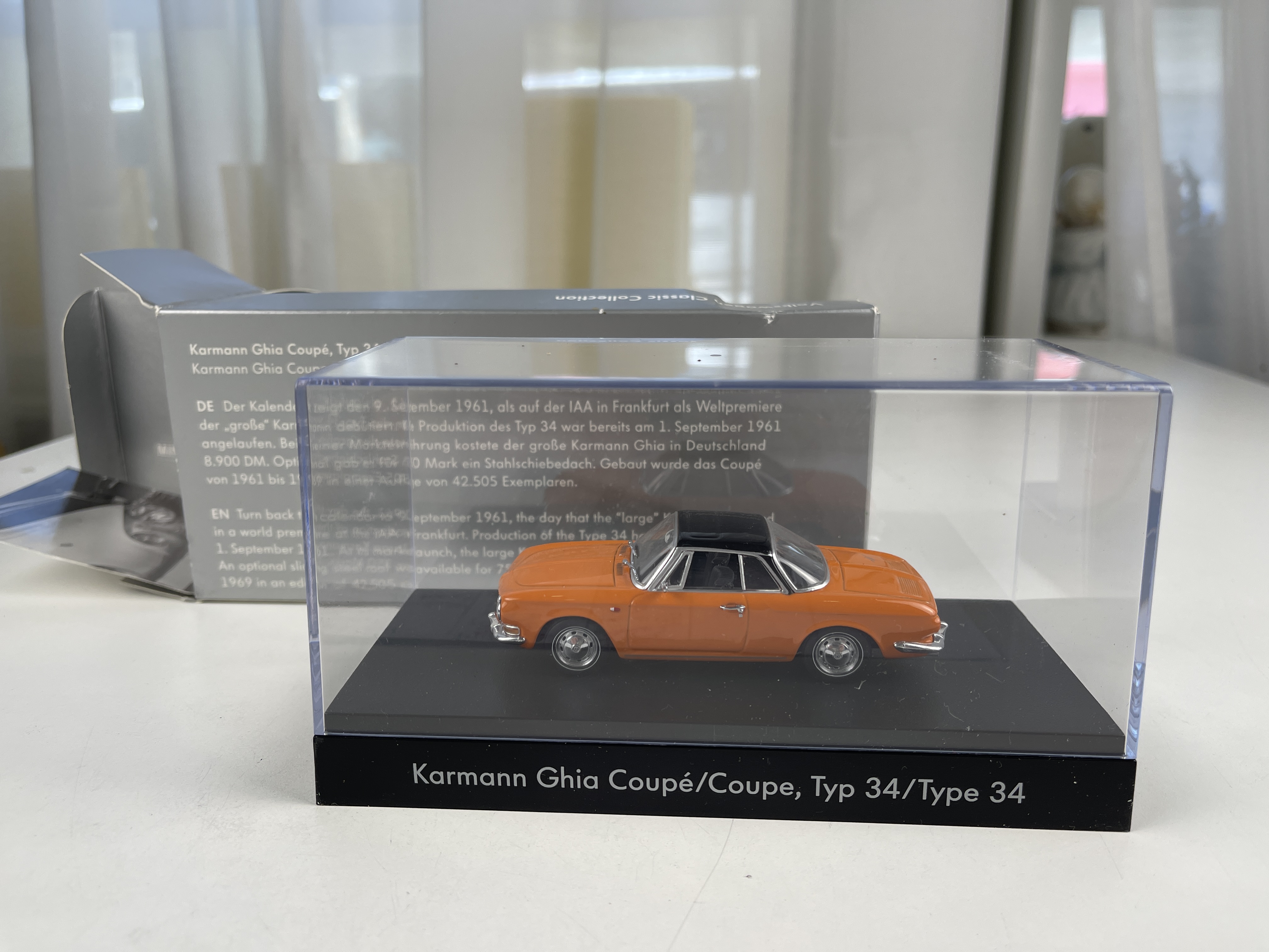 Modellauto VW Karmann Ghia Coupe Type 34 1:43 - Top Zustand  