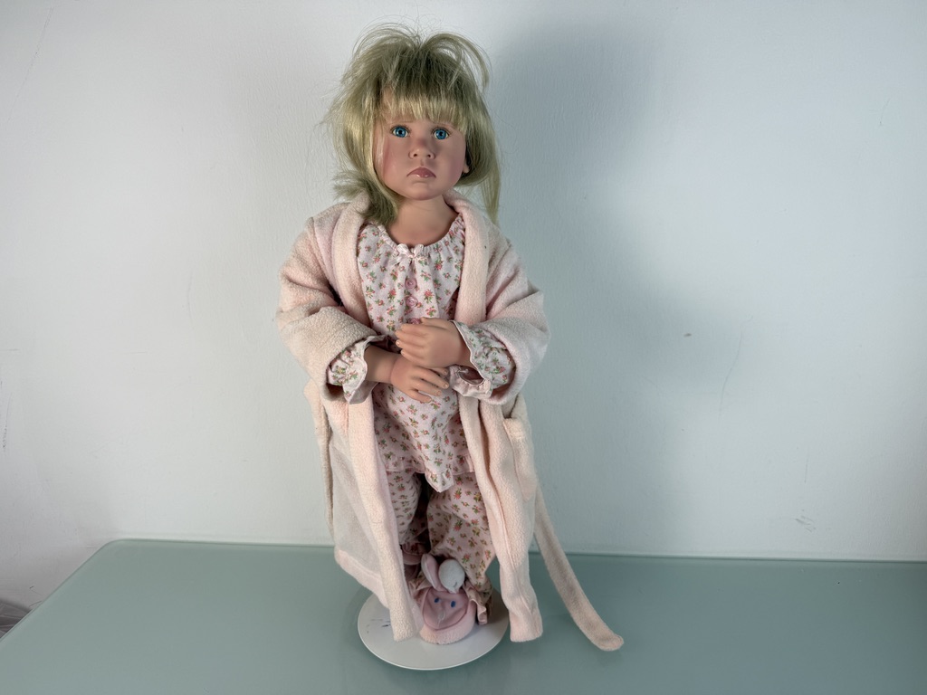 Künstlerpuppe Vinyl Puppe 62 cm. Top Zustand   