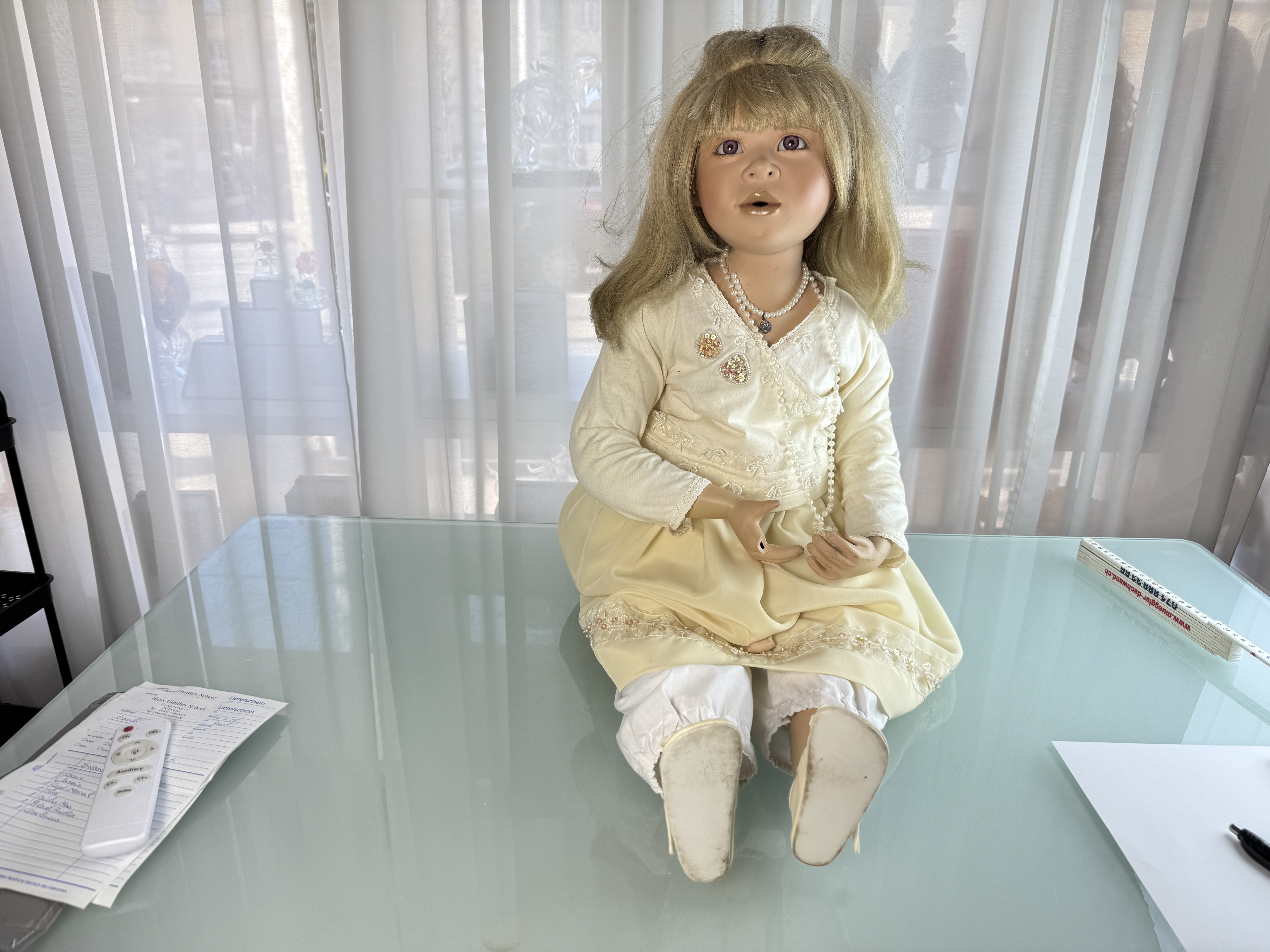 Christine Orange Porzellan Künstlerpuppe Puppe 90 cm. Finger Defekt