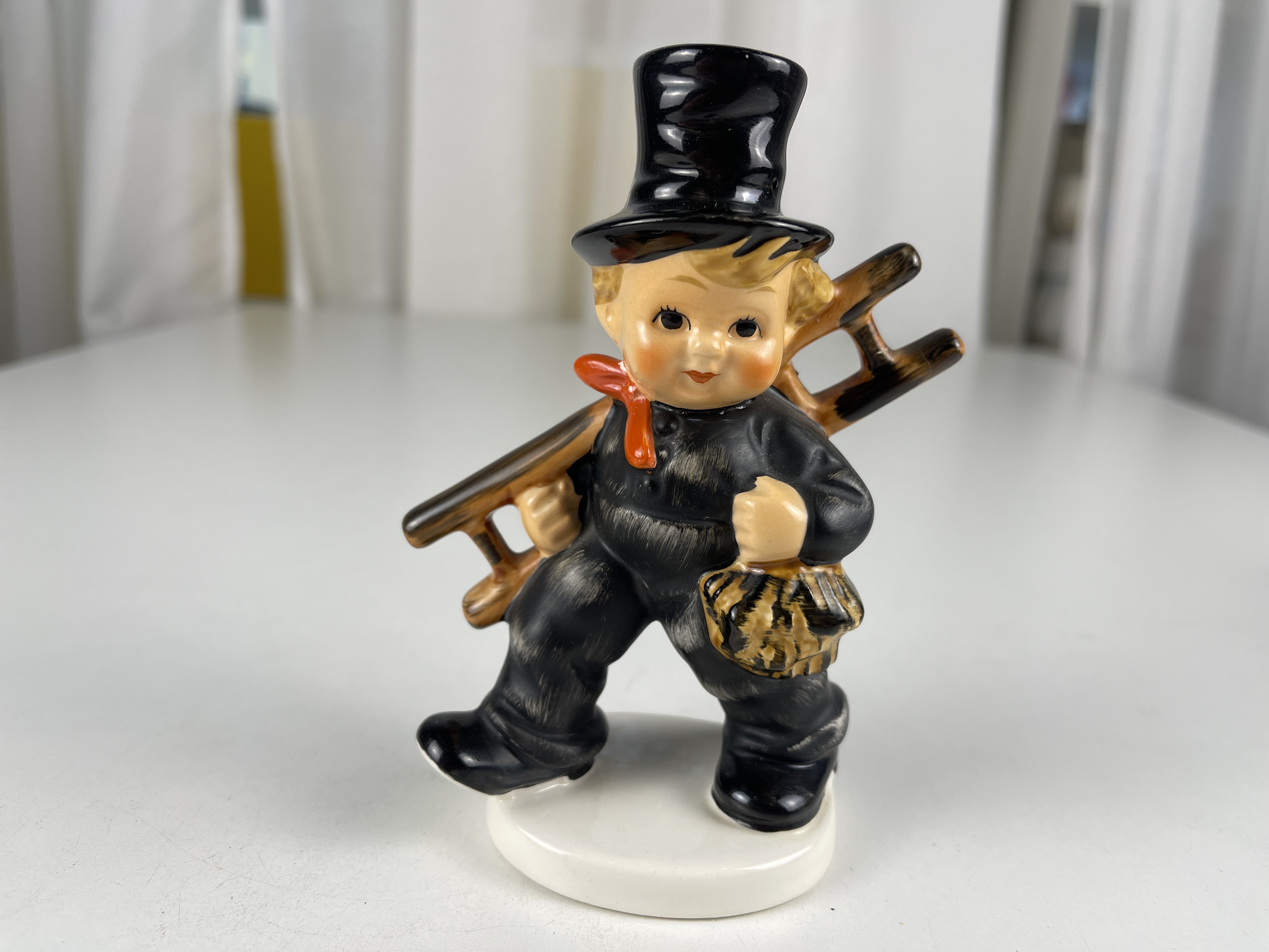  Goebel Figur 10 740 12 Kaminfeger 14 cm. 1 Wahl. Zustand siehe Fotos  