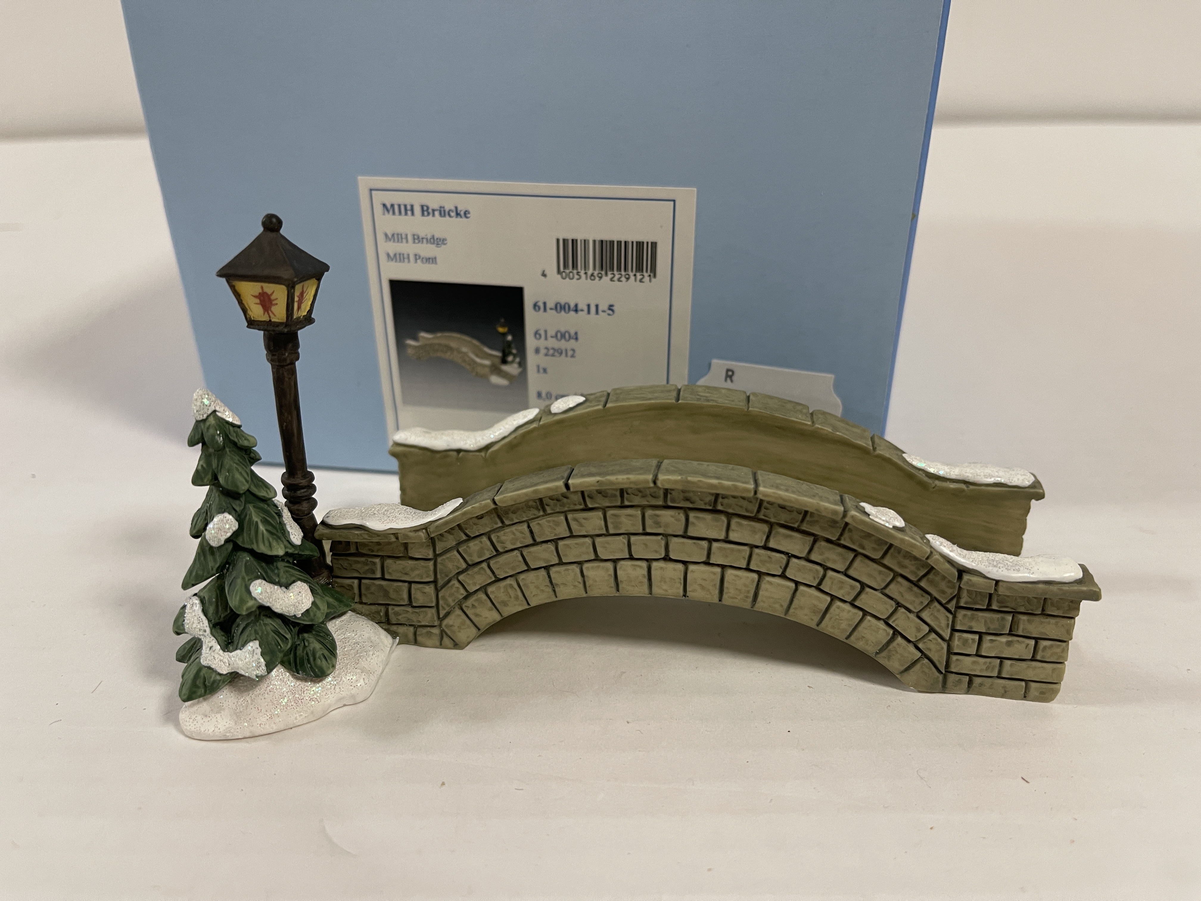 Goebel Figur Kunststoff Brücke 12 x 15 cm.  Zustand siehe Fotos 