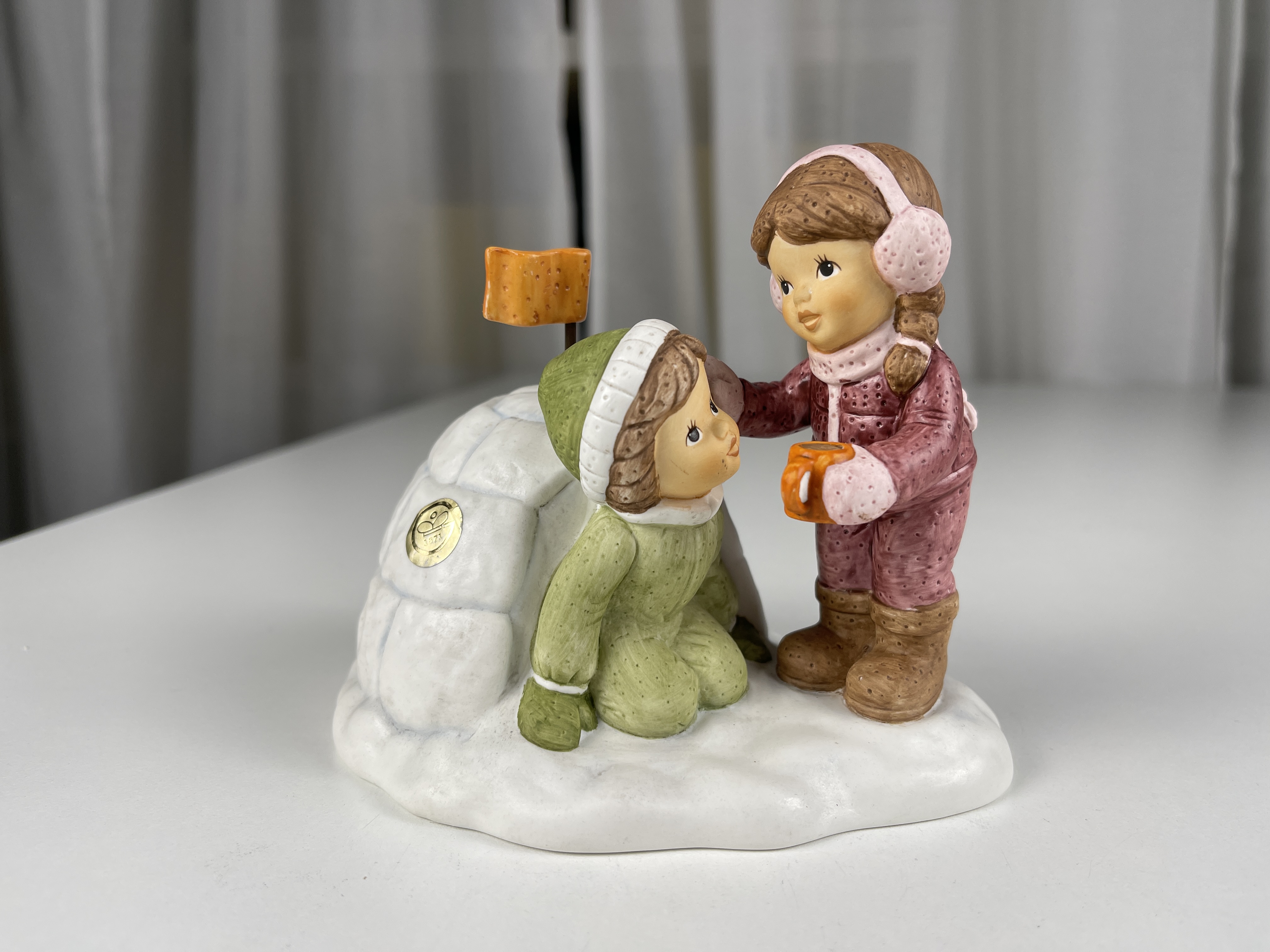  Goebel Figur Nina Marco 13 cm.- 1 Wahl. Top Zustand 