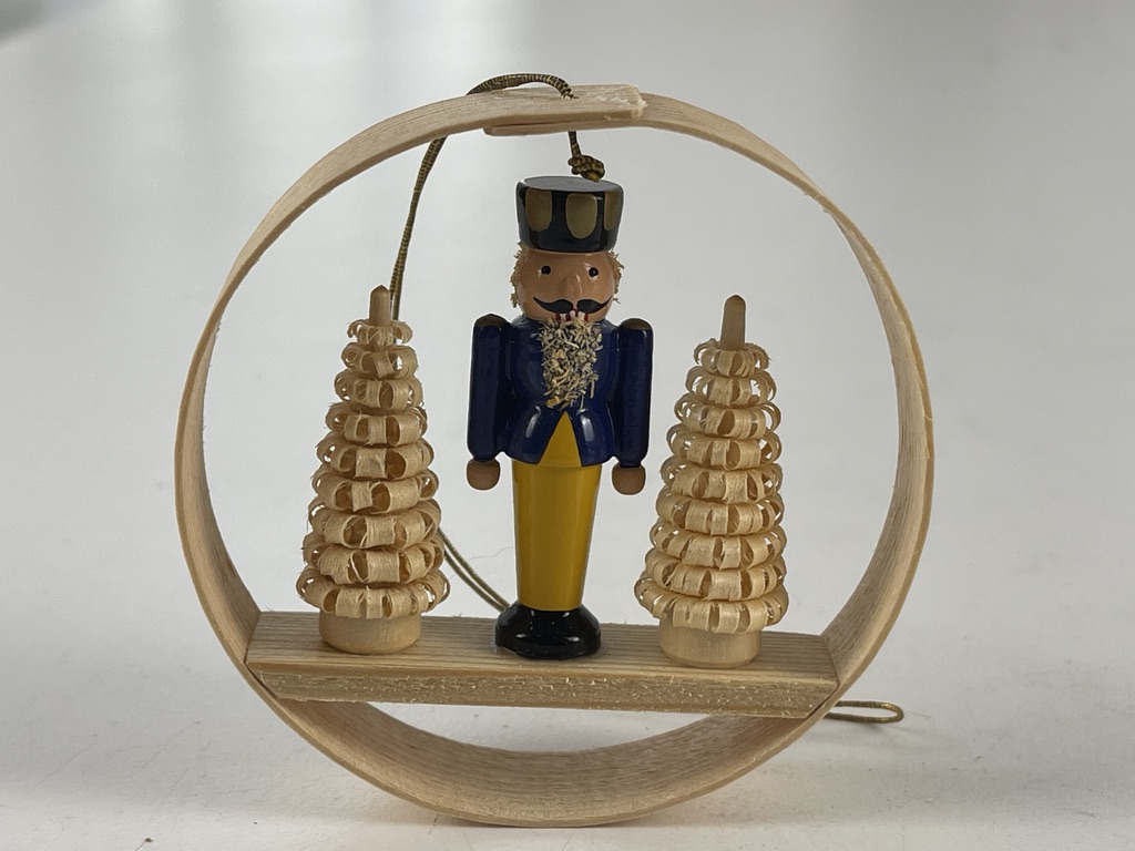 Erzgebirge Figur Ornament 6,5 cm. Zustand siehe Fotos 