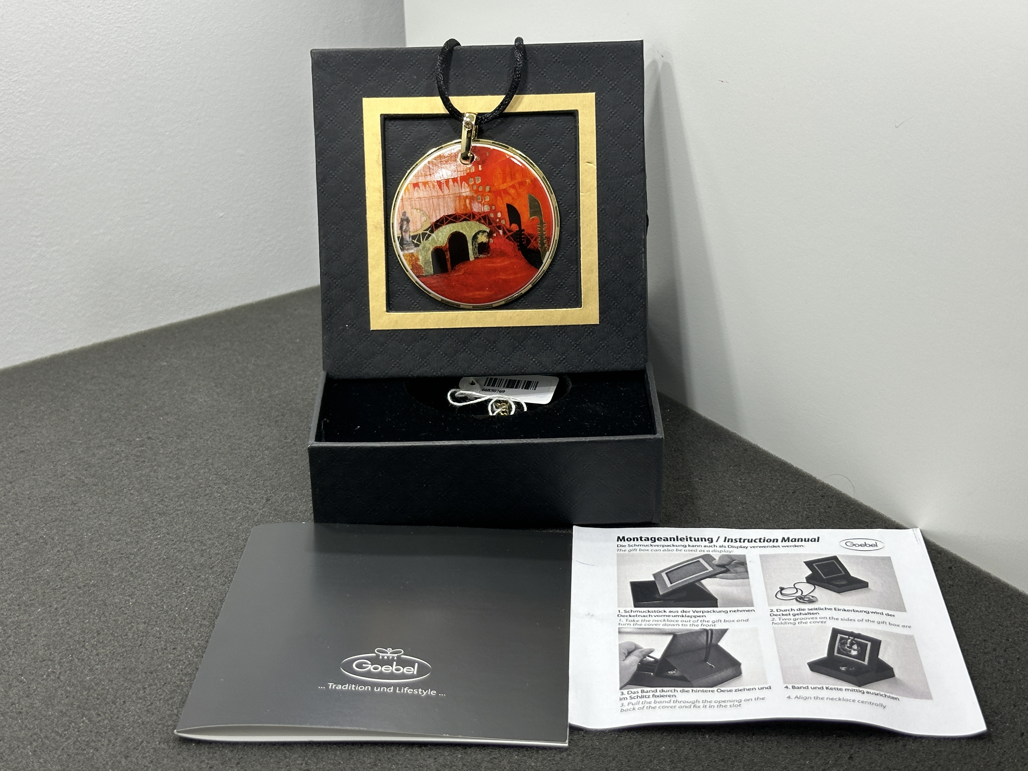  Rosina Wachtmeister 66 850 76 9 Kette Ponte Veneziano 58 cm, Amulett ∅ 5.5 cm. - Top Zustand