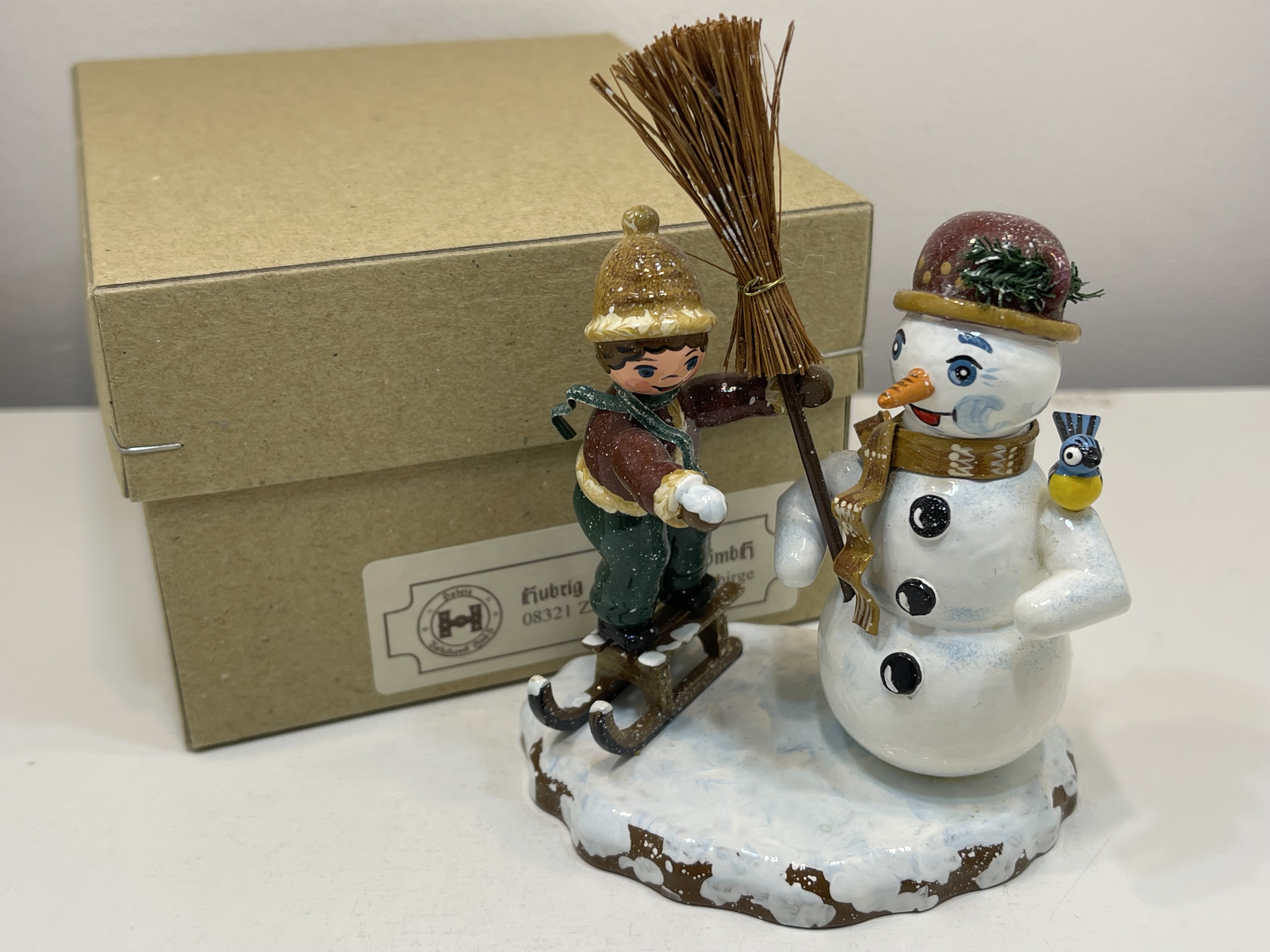 Erzgebirge Sammler Figur Hubrig 11,5 x 8 cm + OVP. Top Zustand     