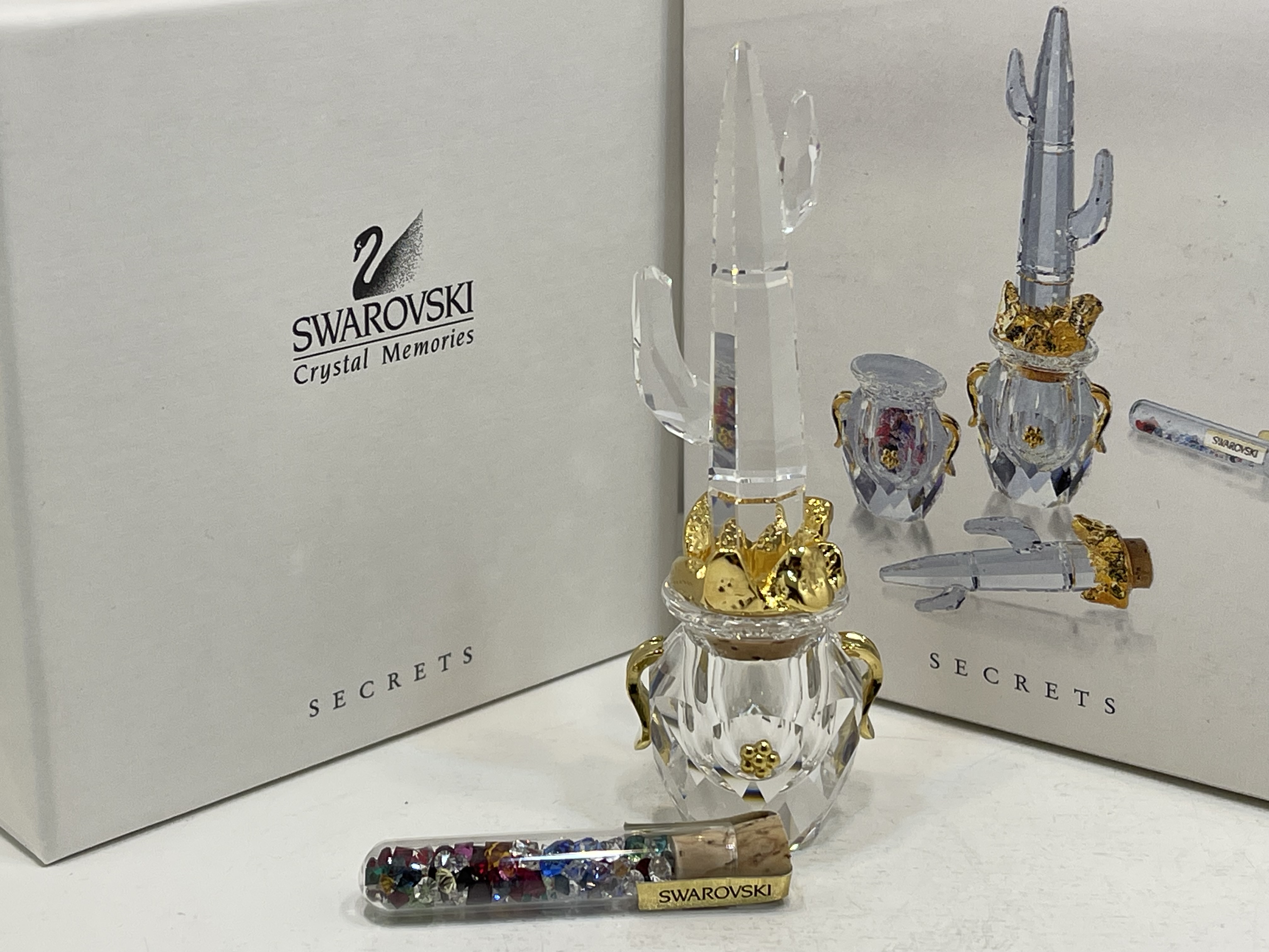 Swarovski Figur 235911 Crystal Memories Kaktus Flacon 9 cm + OPV & Zertifikat . Top Zustand 