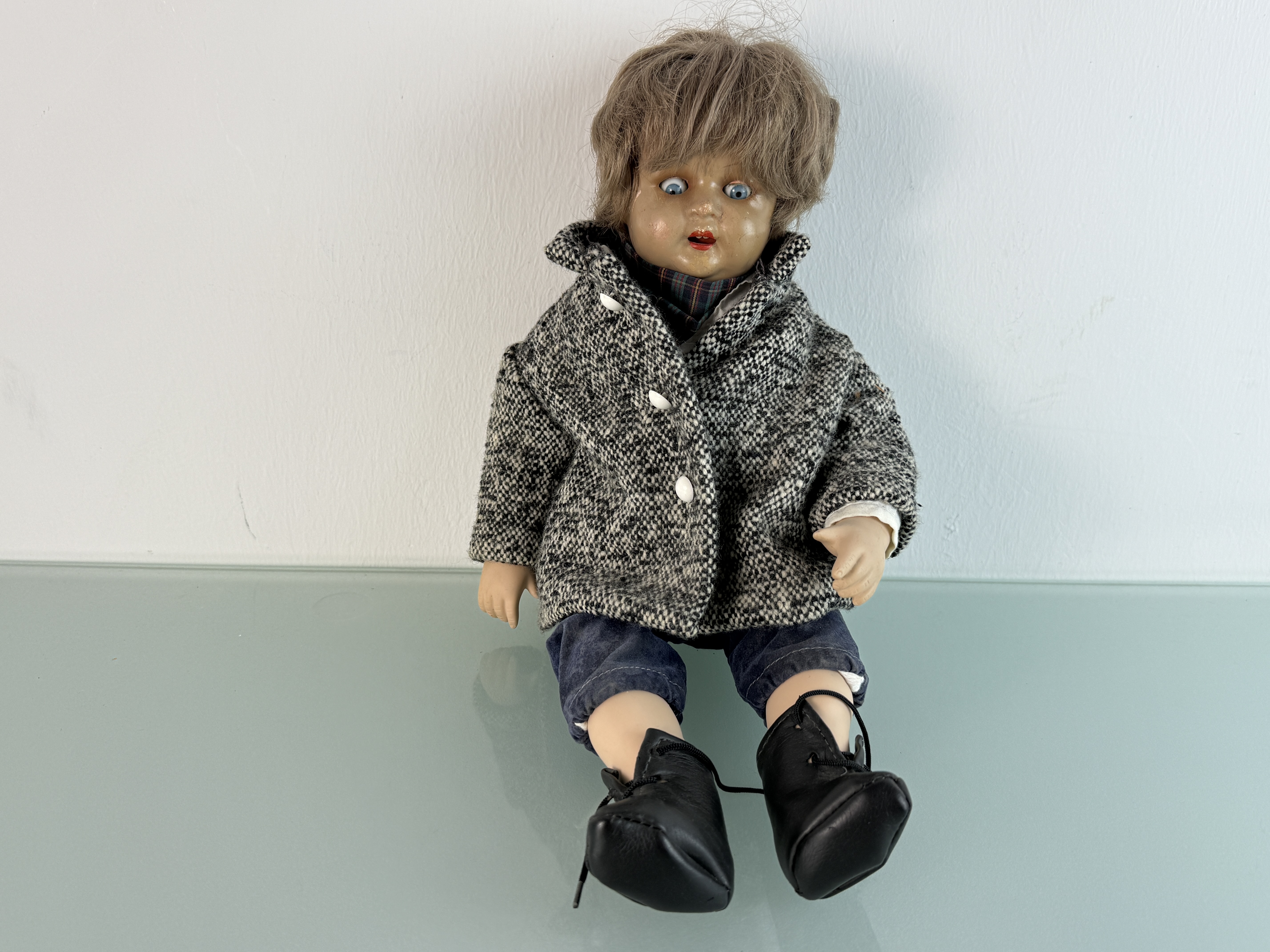 Künstlerpuppe Sammler alte Puppe 42 cm Zustand Siehe Fotos.   
