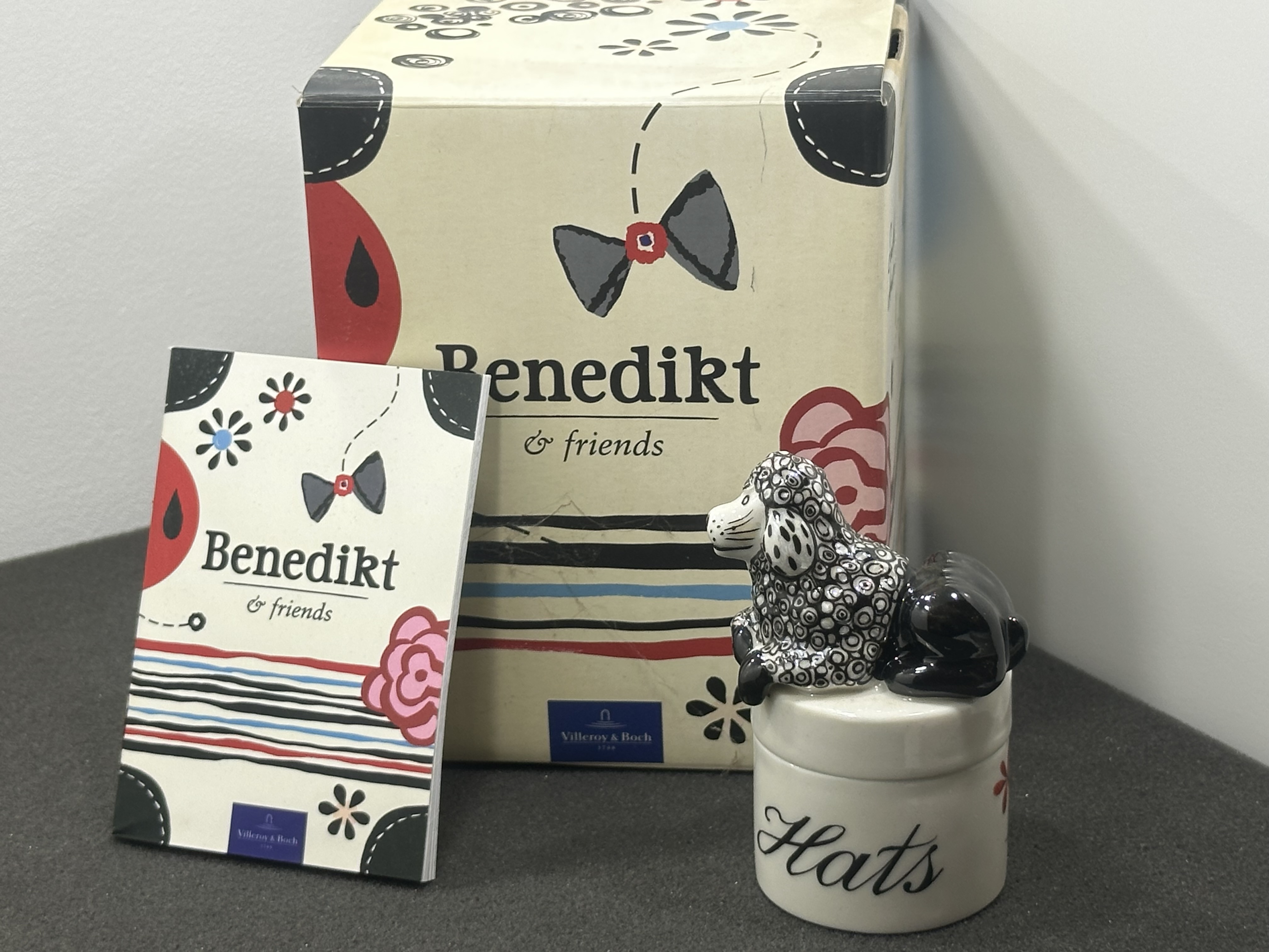 Villeroy und Boch Benedikt & friends Pudel auf Hutschachtel 9,7 cm, 1 Wahl - Top Zustand