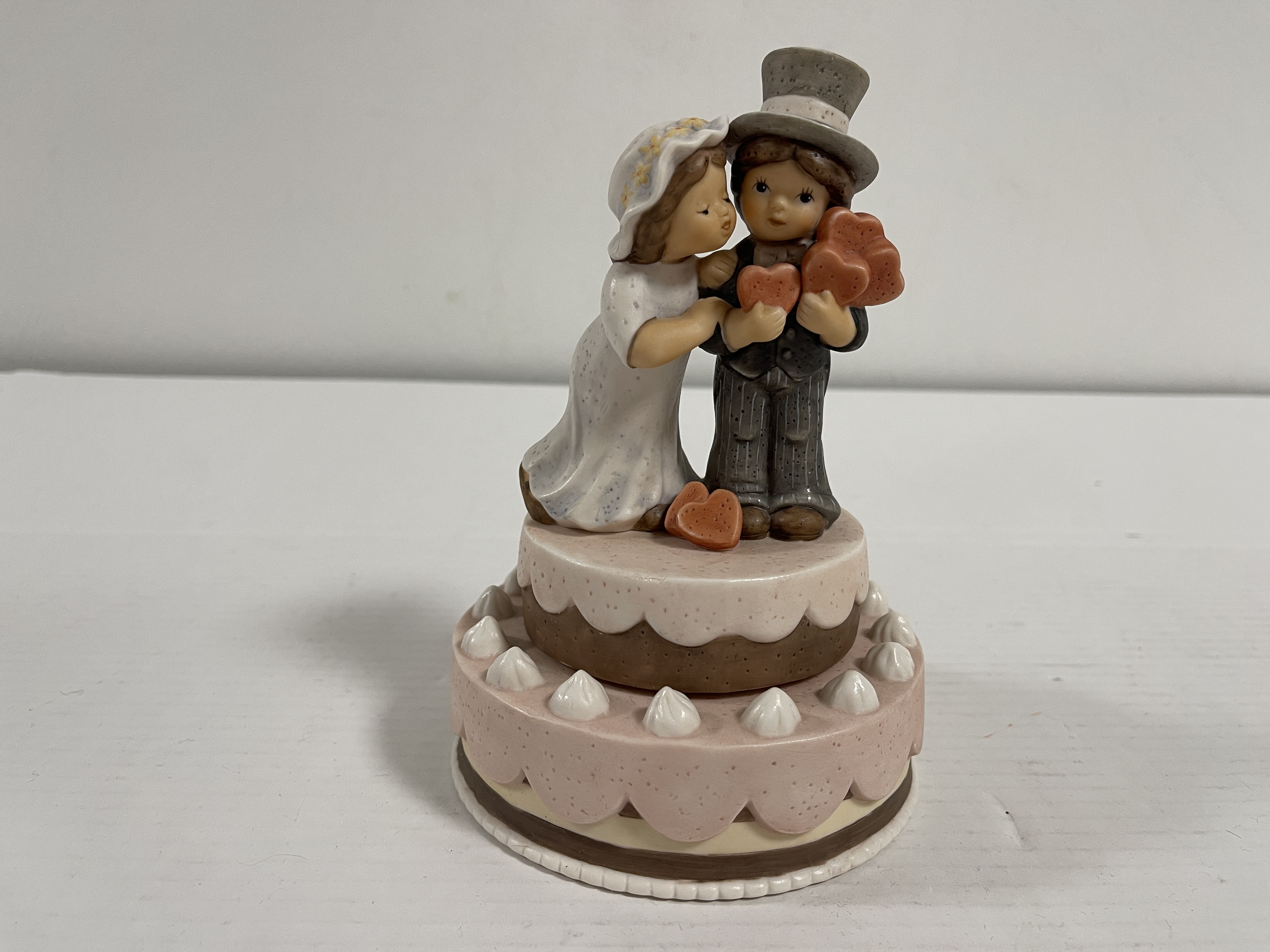  Goebel Figur Porzellan Nina und Marco Spieluhr 19 cm. Top Zustand  