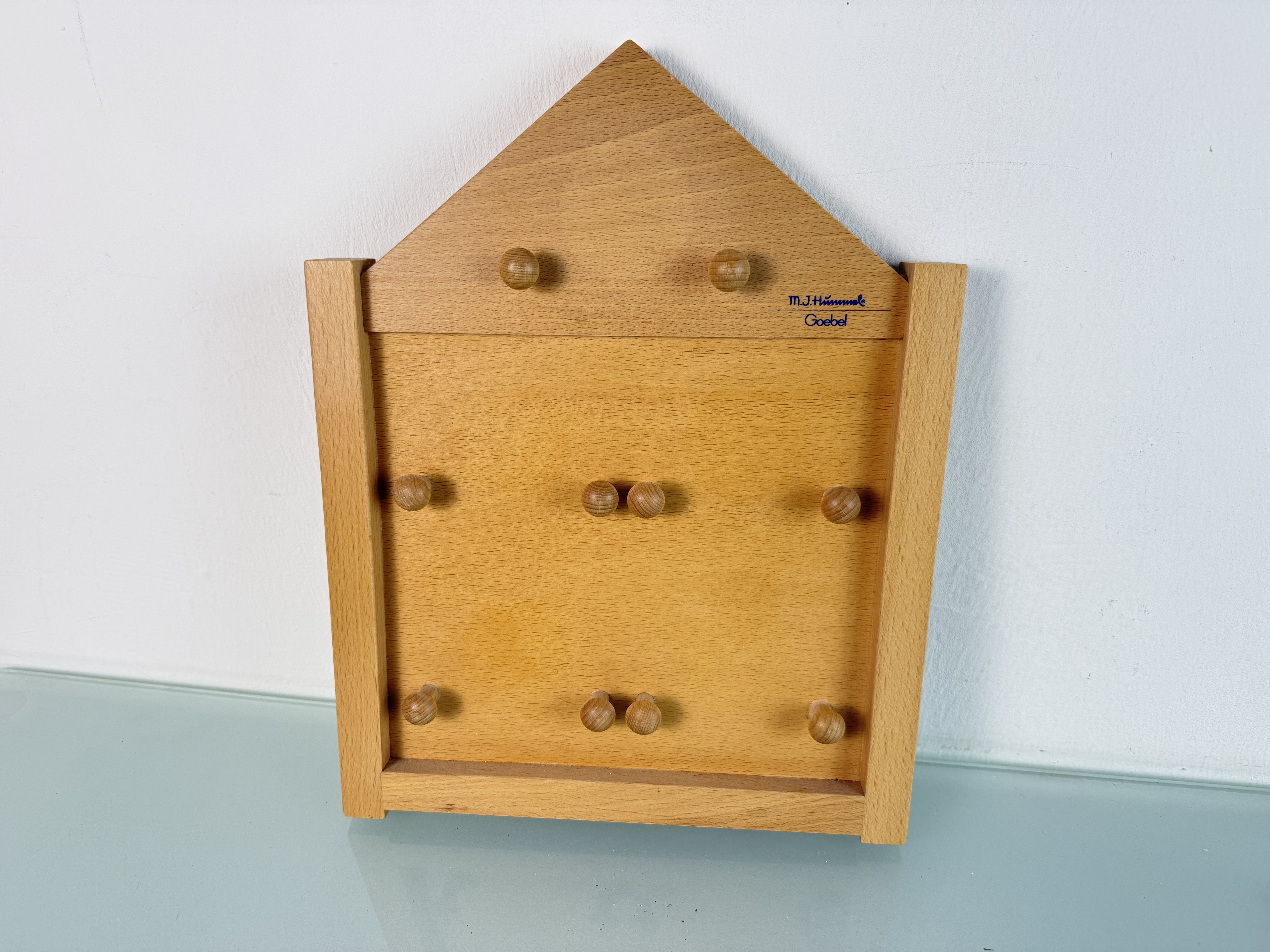 Hummel Regal für Teller 33,5 x 26 cm. Top Zustand 