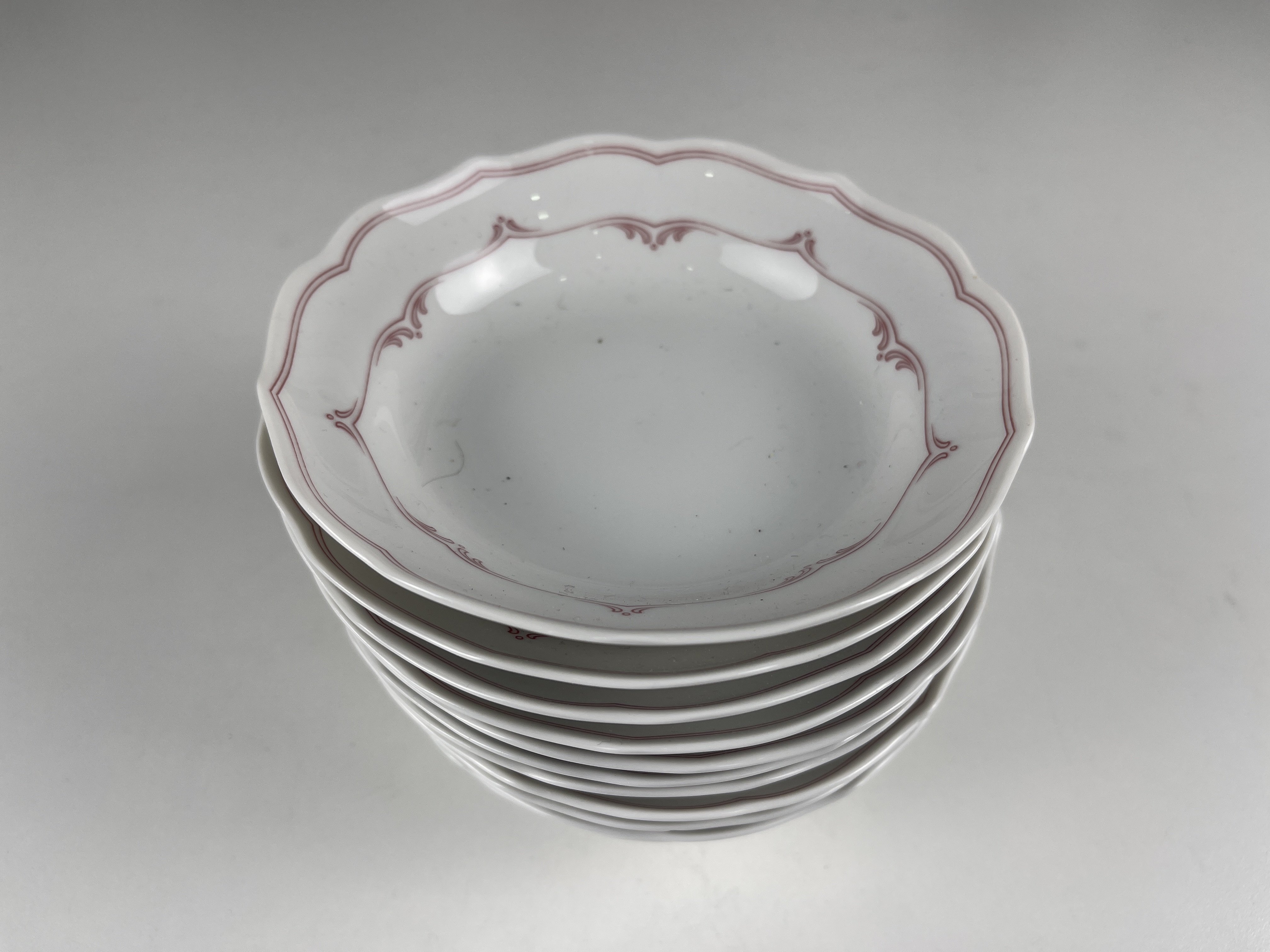  Hutschenreuther Teller / Schalen 11 Stück je 3 x 14 cm. Top Zustand.  