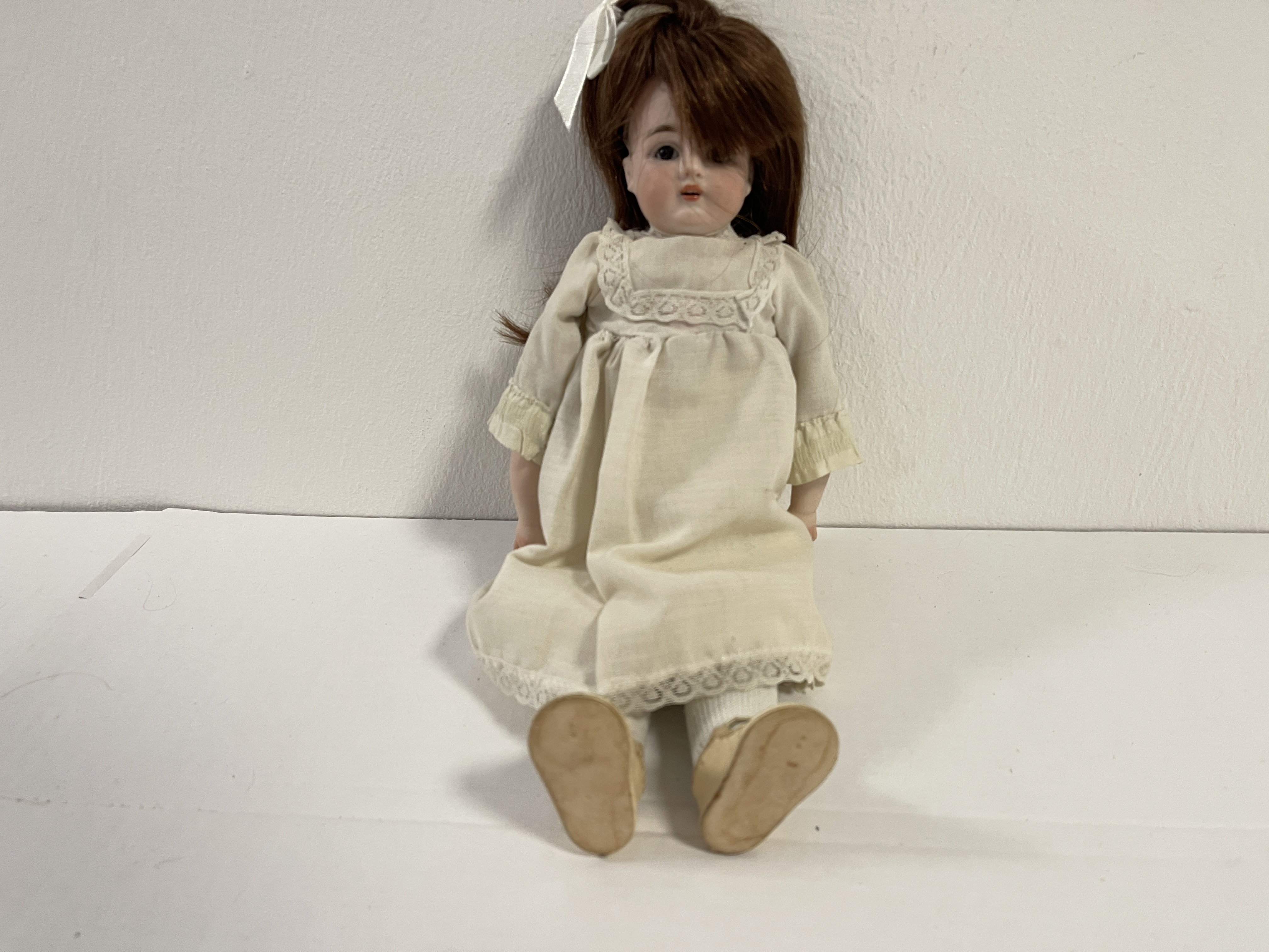Alte Künstler Porzellan Puppe 32 cm Zustand siehe Fotos   